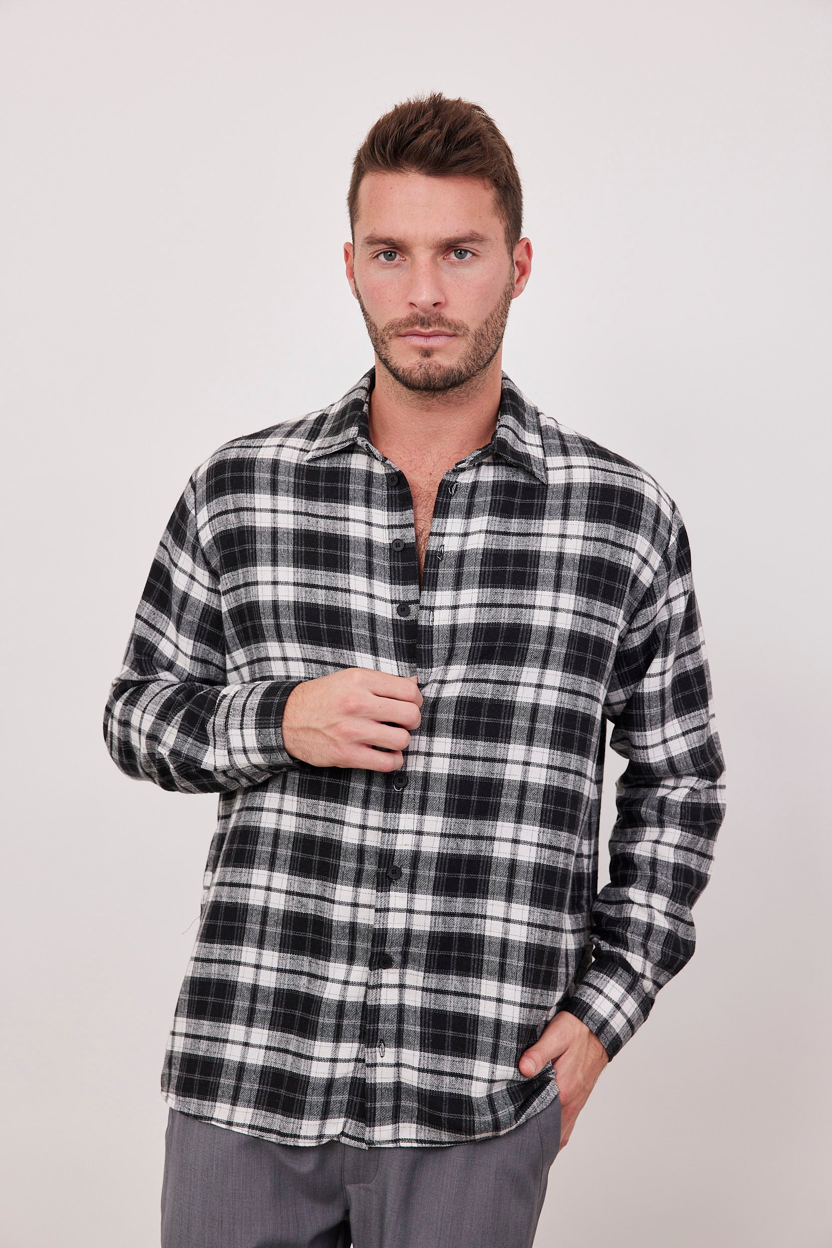 חולצה מכופתרת משבצות