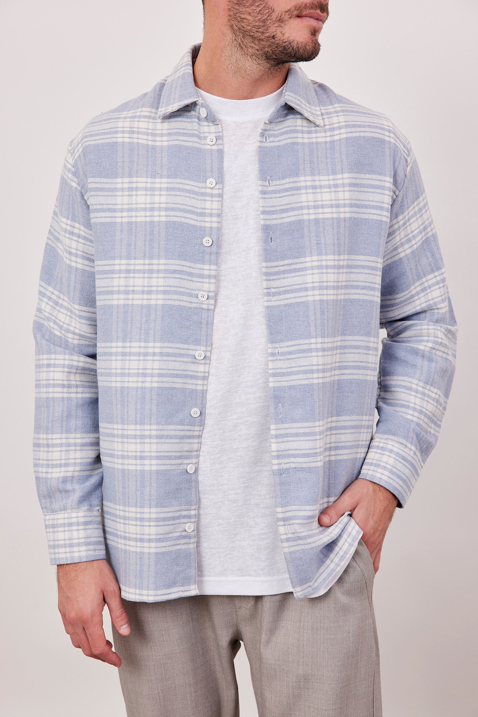 חולצה מכופתרת משבצות