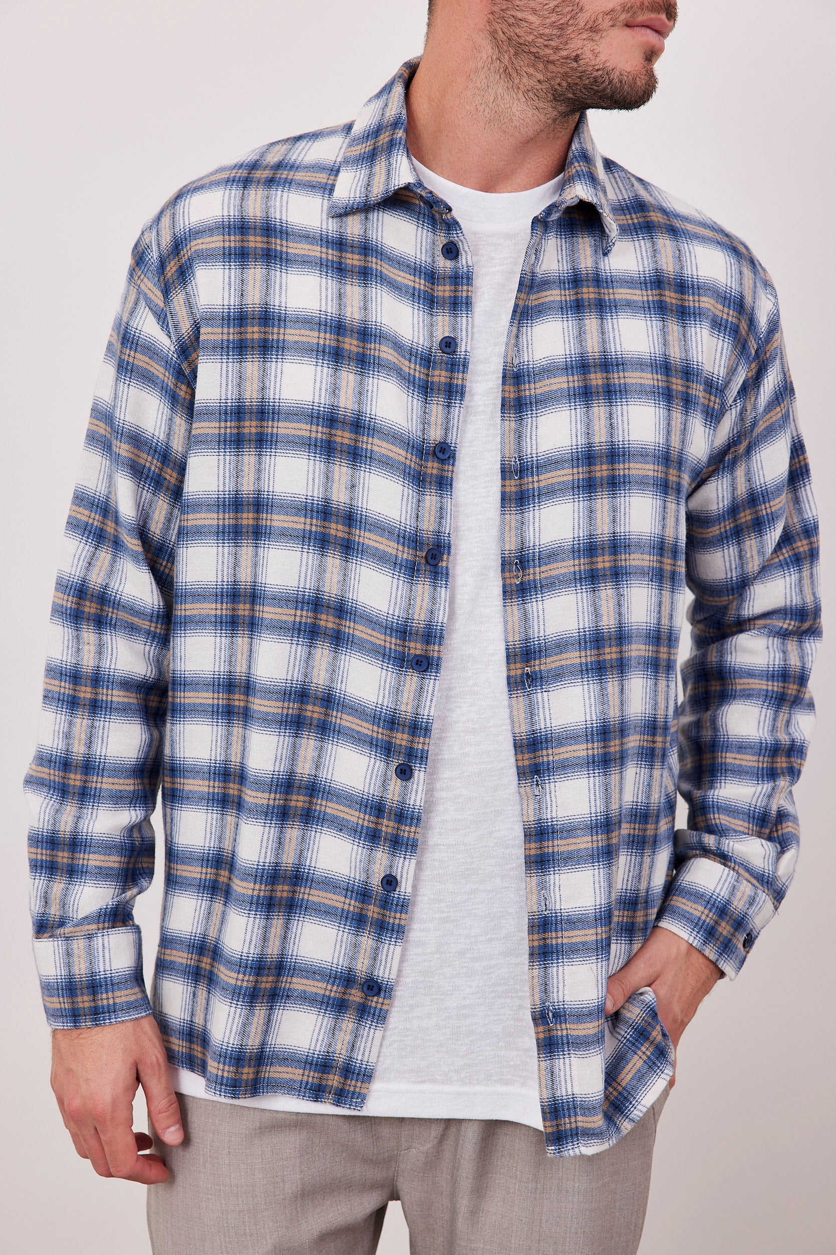 חולצה מכופתרת משבצות