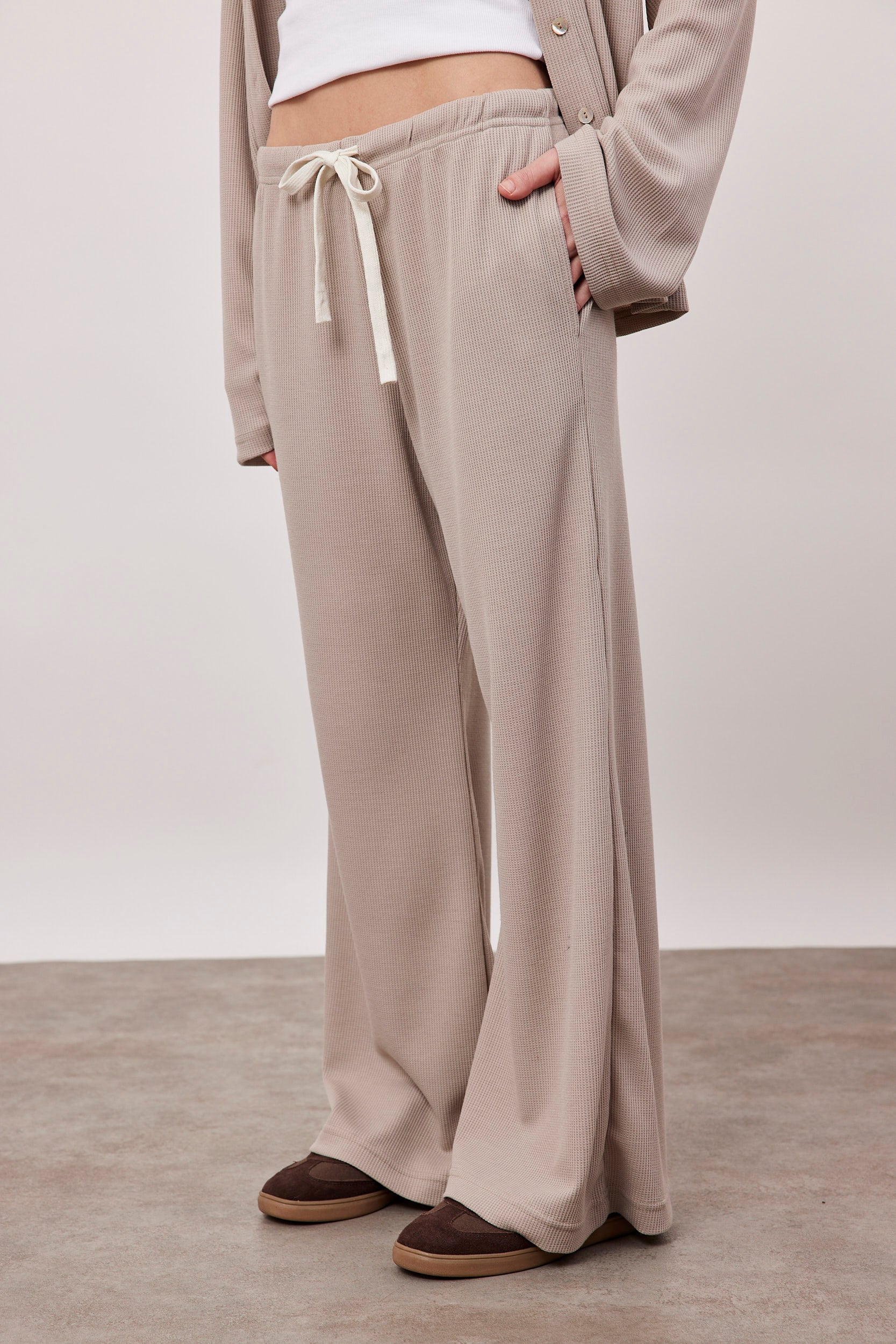 מכנסי וופל ארוכים עם שרוך