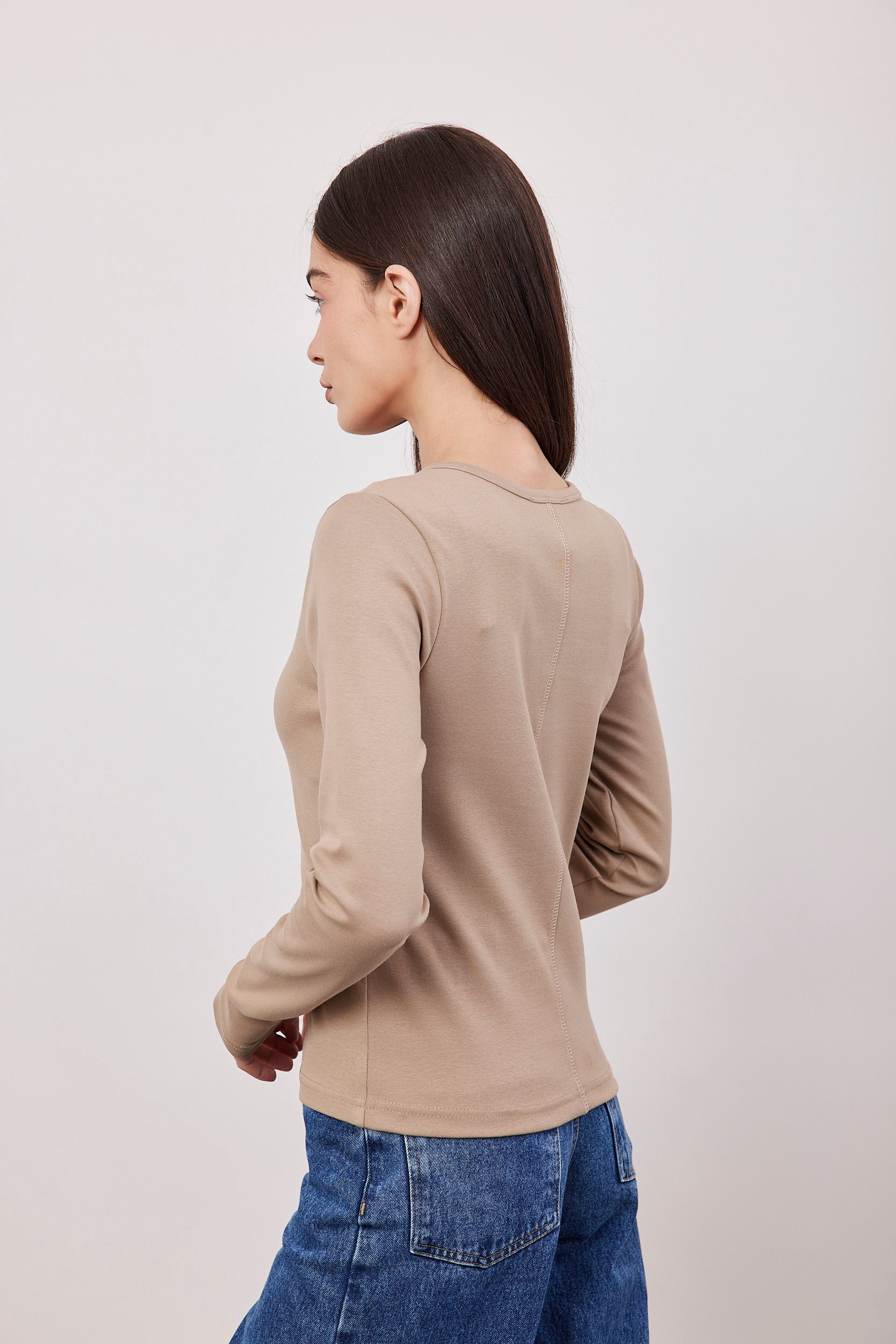 חולצת צווארון כפתורים ארוכה