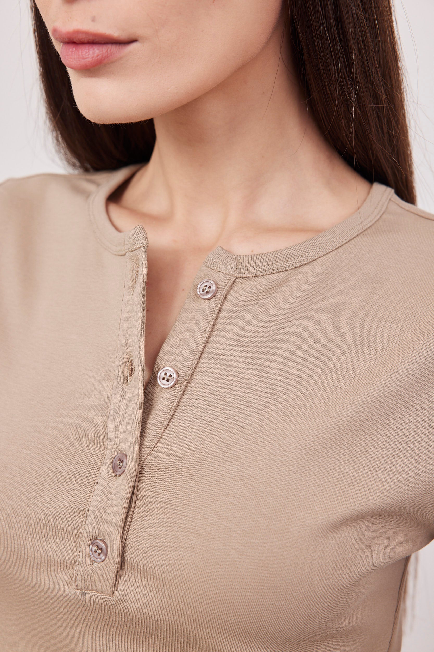 חולצת צווארון כפתורים ארוכה