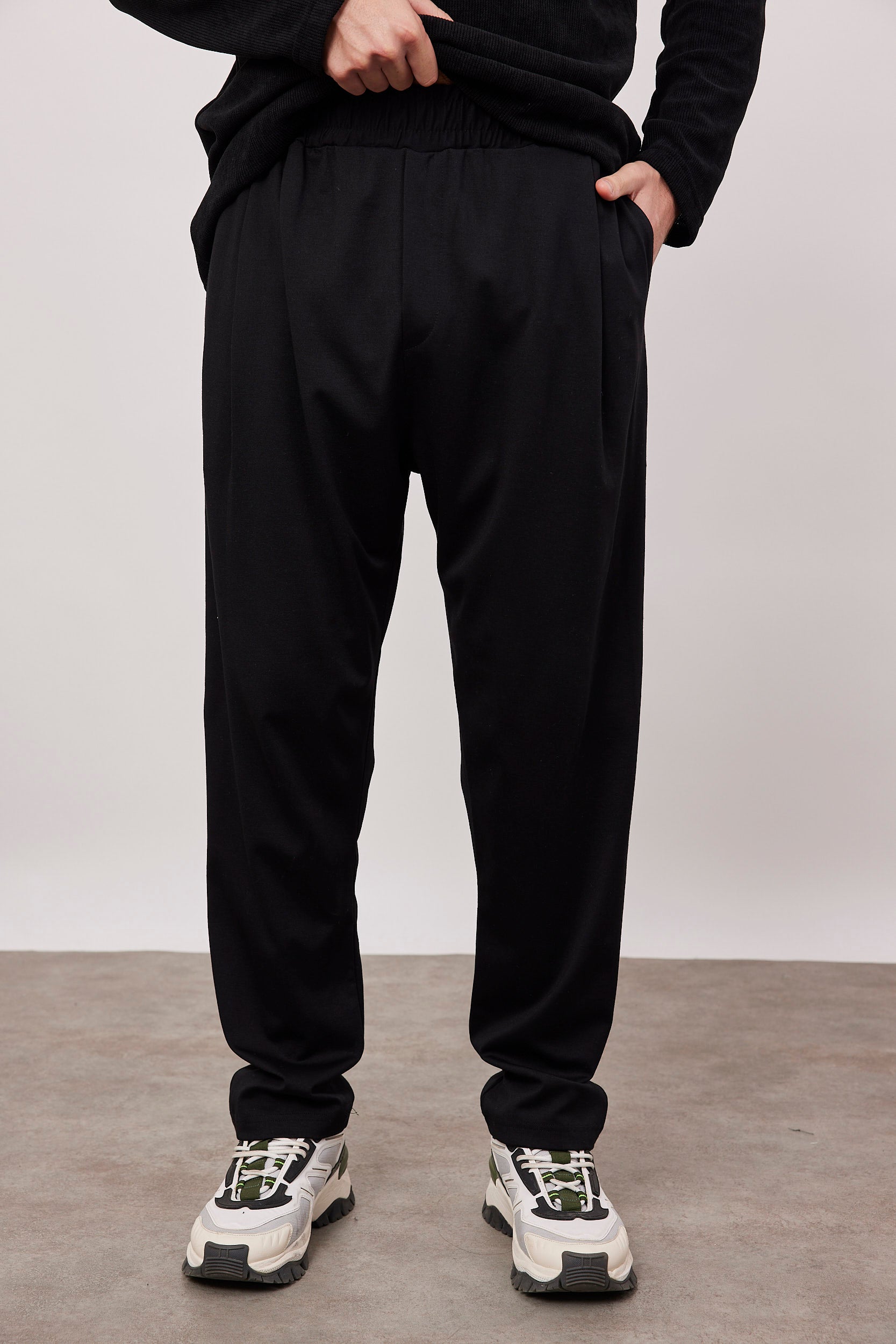 מכנס בסגנון מחוייט עם גומי