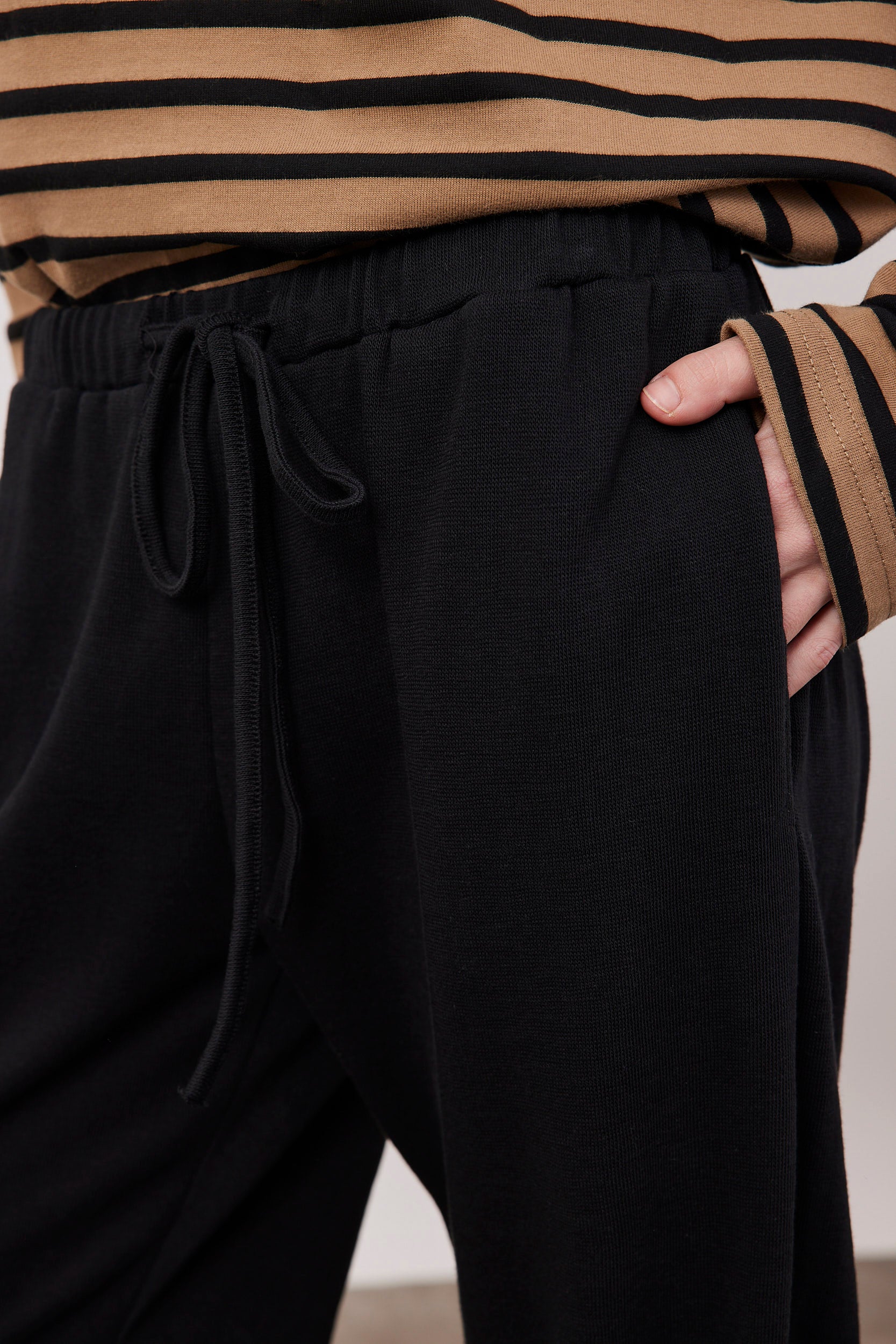 מכנסי סלאב מראה פשתן עם מנג'ט