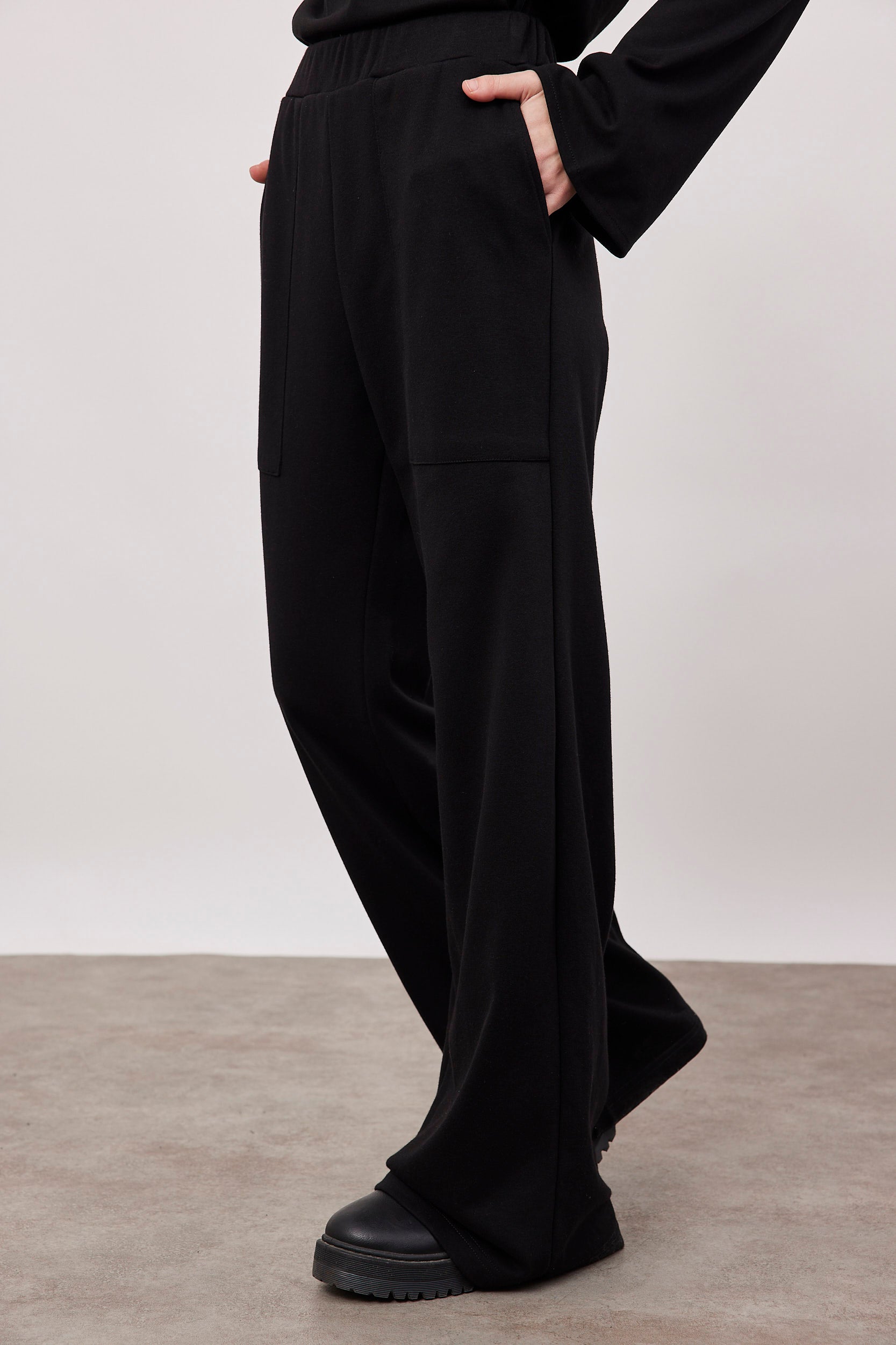 מכנסי פרנץ טרי עם כיסים קדמיים