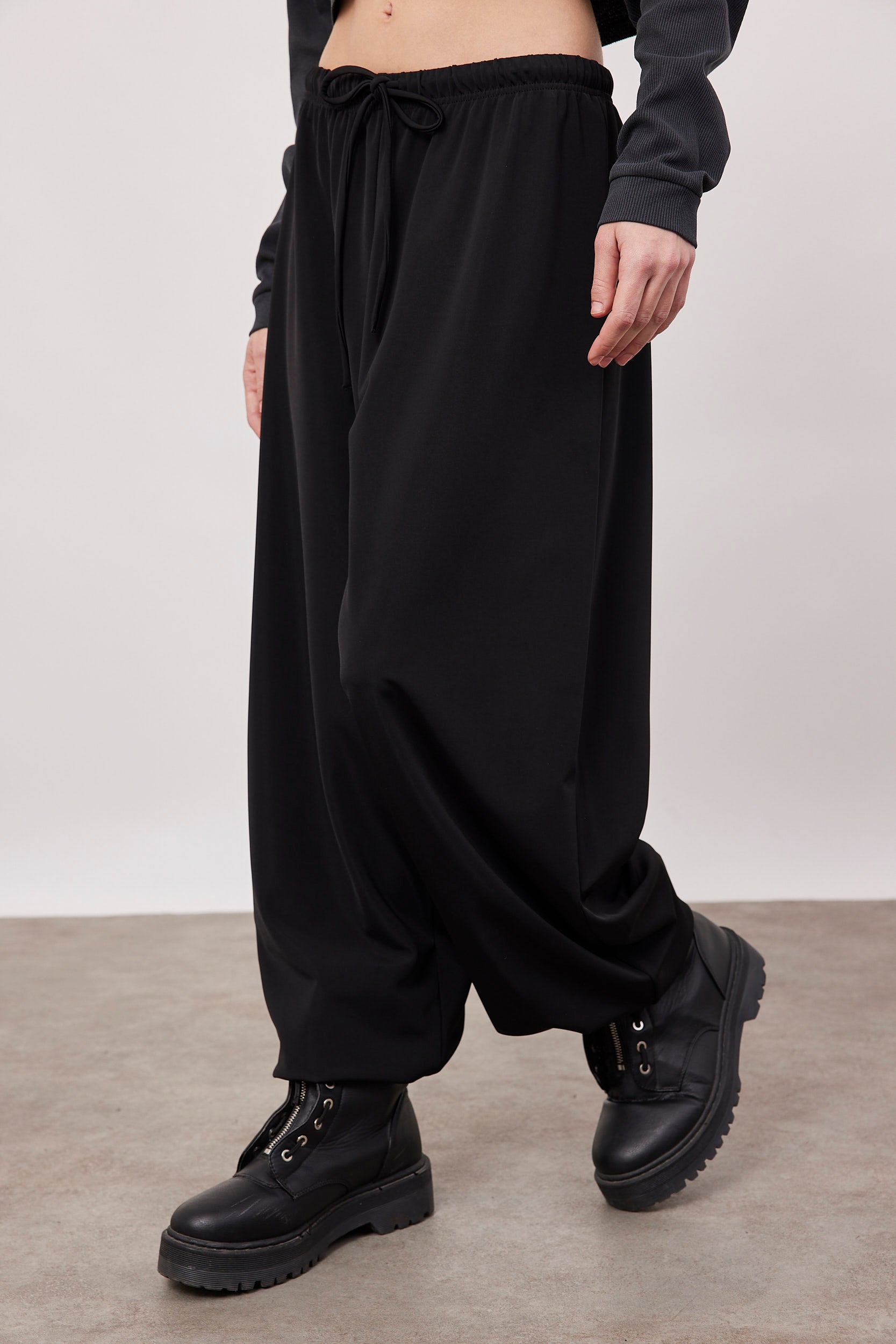 מכנסי בלון עם קשירה