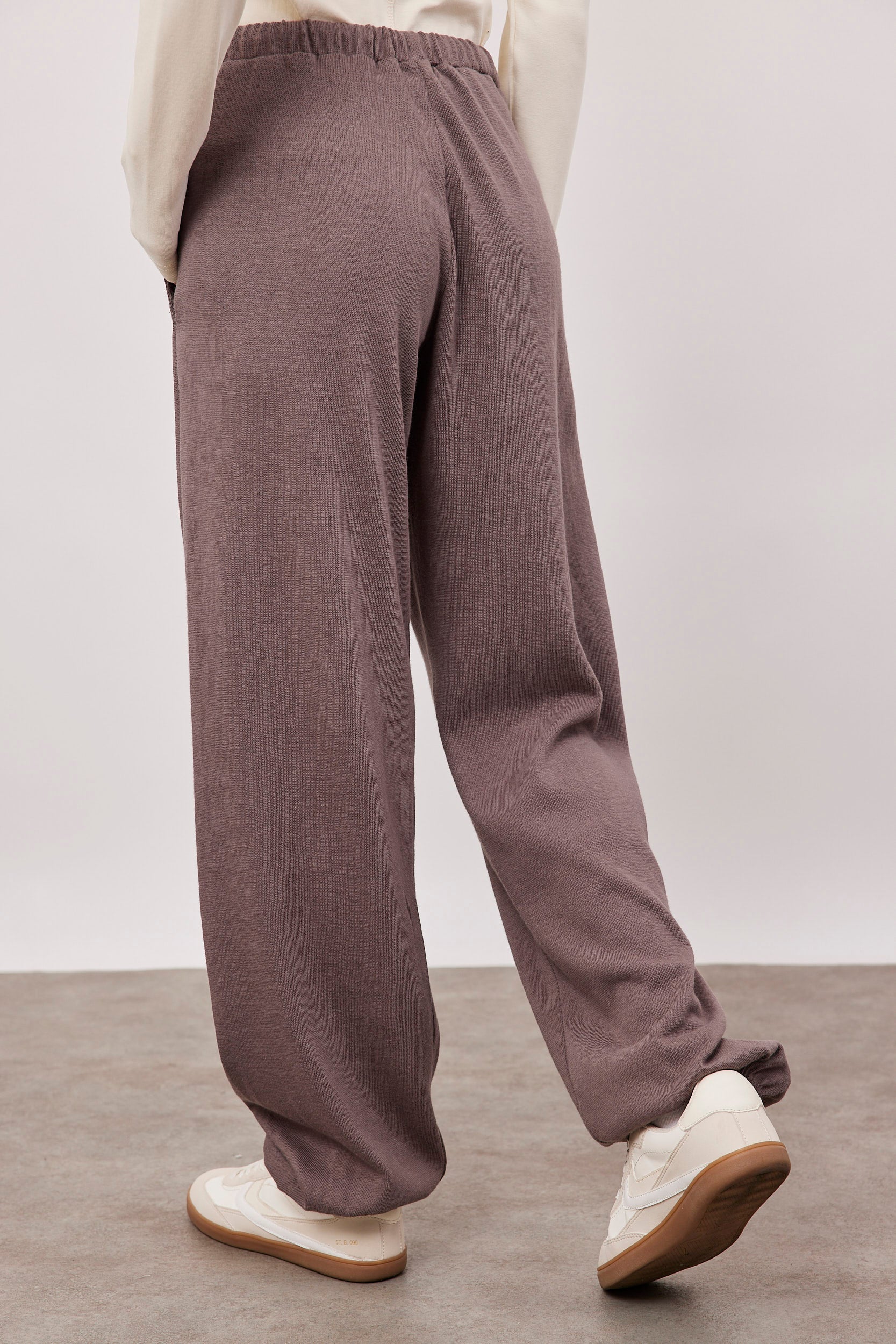 מכנסי סלאב מראה פשתן עם מנג'ט