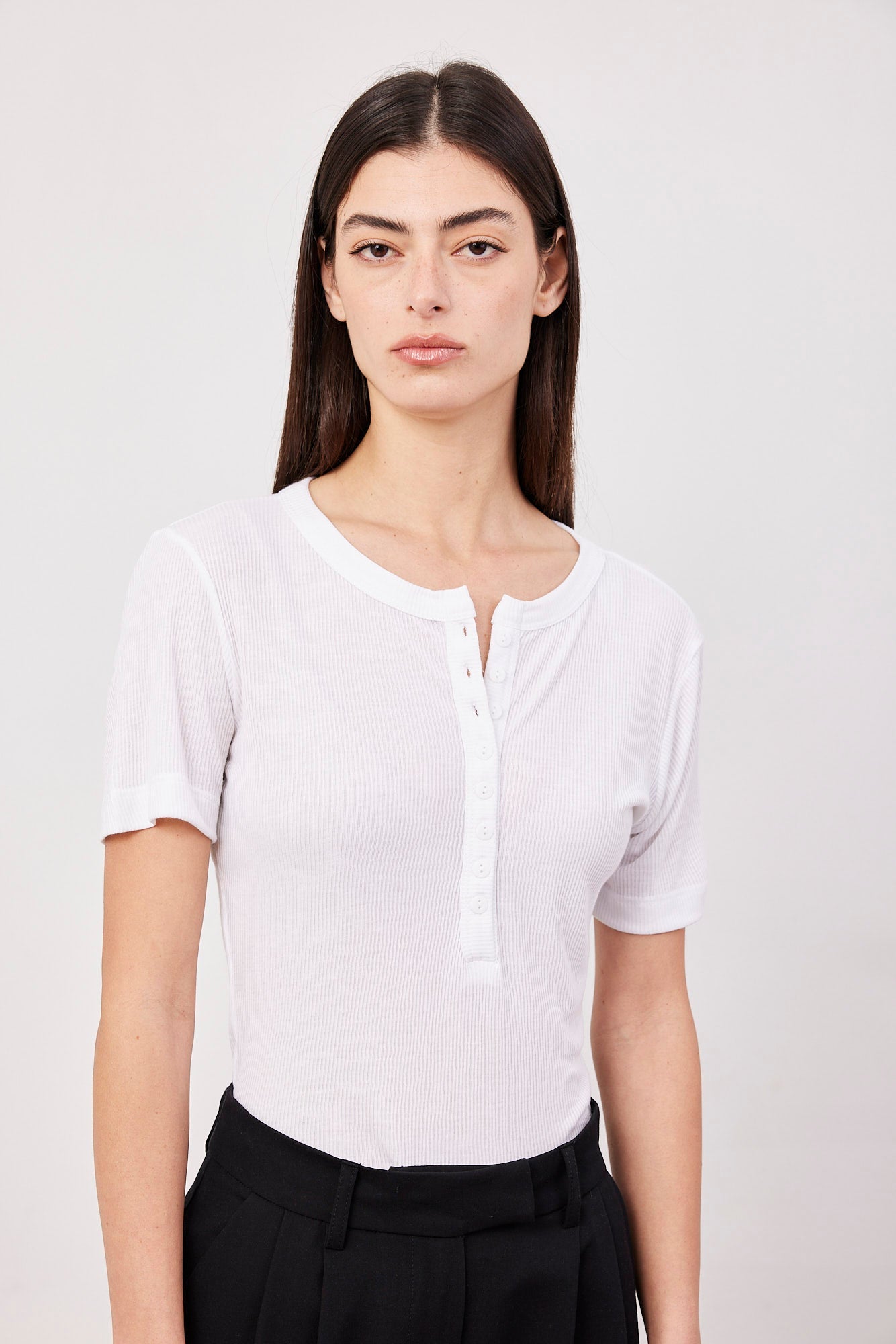 טי שרט עם כפתורים - ITAY BRANDS