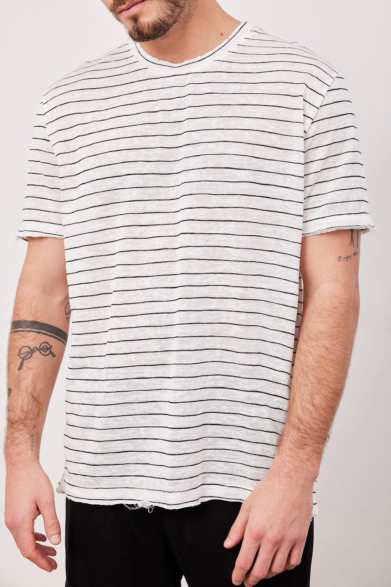 טי-שרט פסים עם קרעים - ITAY BRANDS