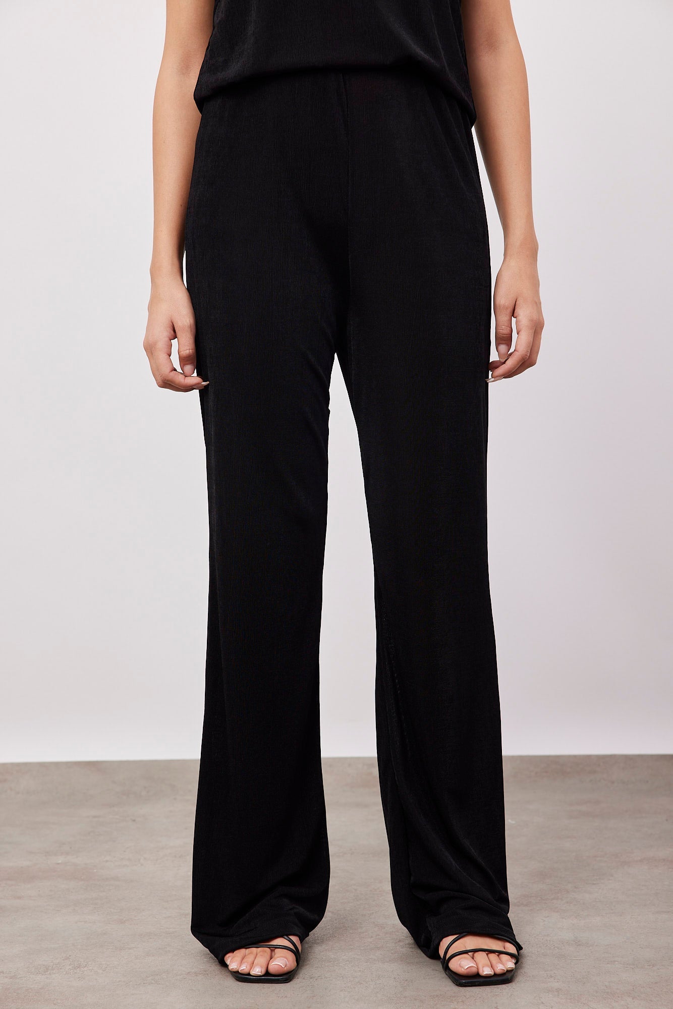 חליפת גופייה בגזרה משוחררת - ITAY BRANDS