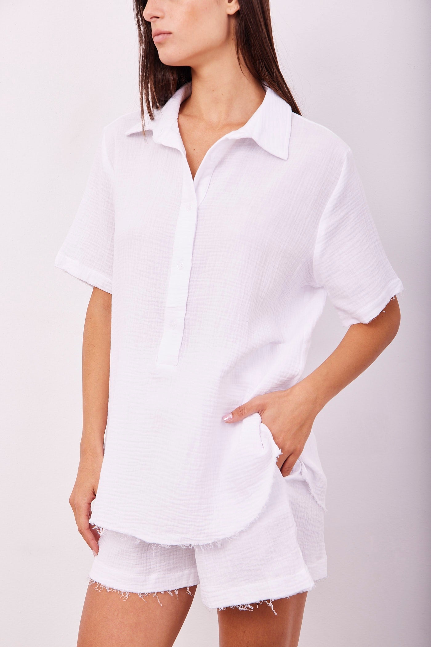 חליפת טטרה קצרה בשילוב כפתורים - ITAY BRANDS