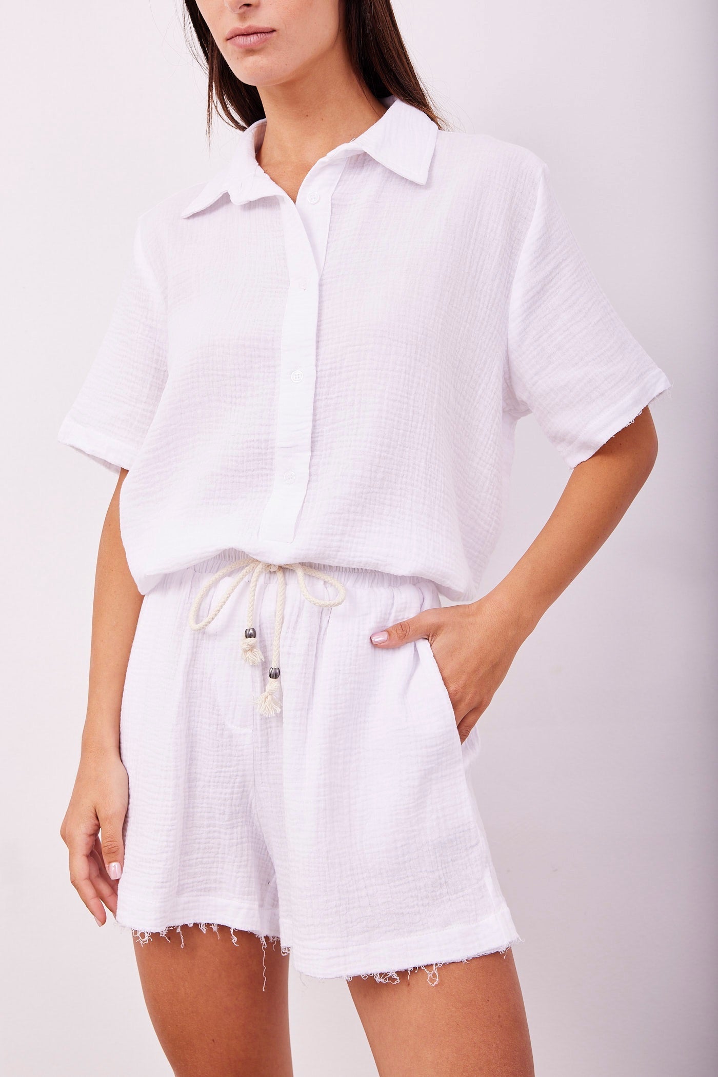 חליפת טטרה קצרה בשילוב כפתורים - ITAY BRANDS