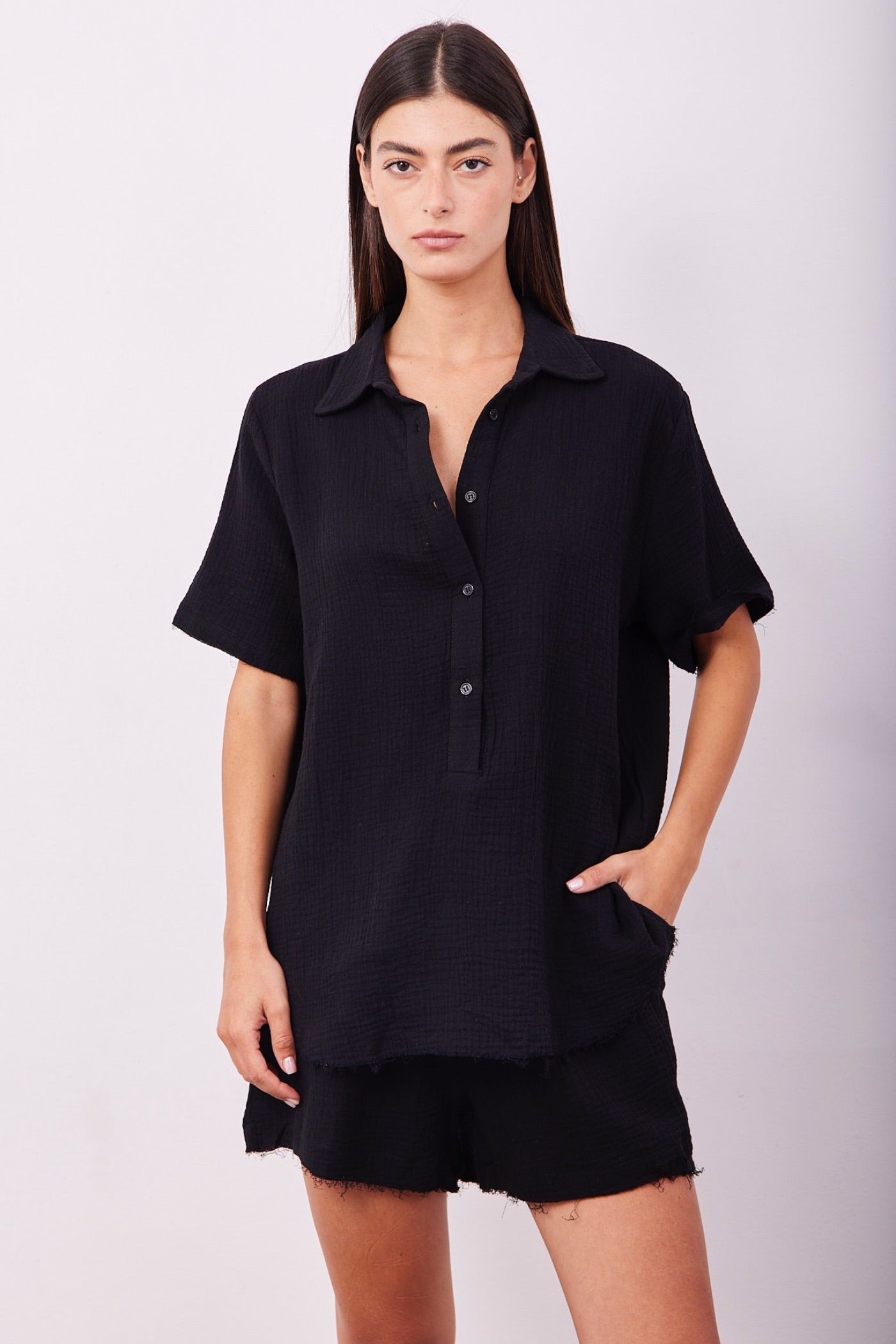 חליפת טטרה קצרה בשילוב כפתורים - ITAY BRANDS