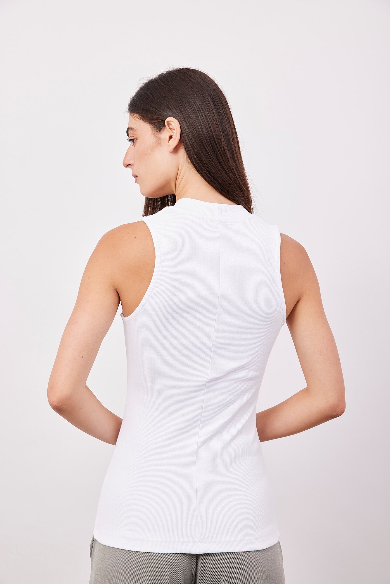 גופיית ריב צווארון רחב - ITAY BRANDS