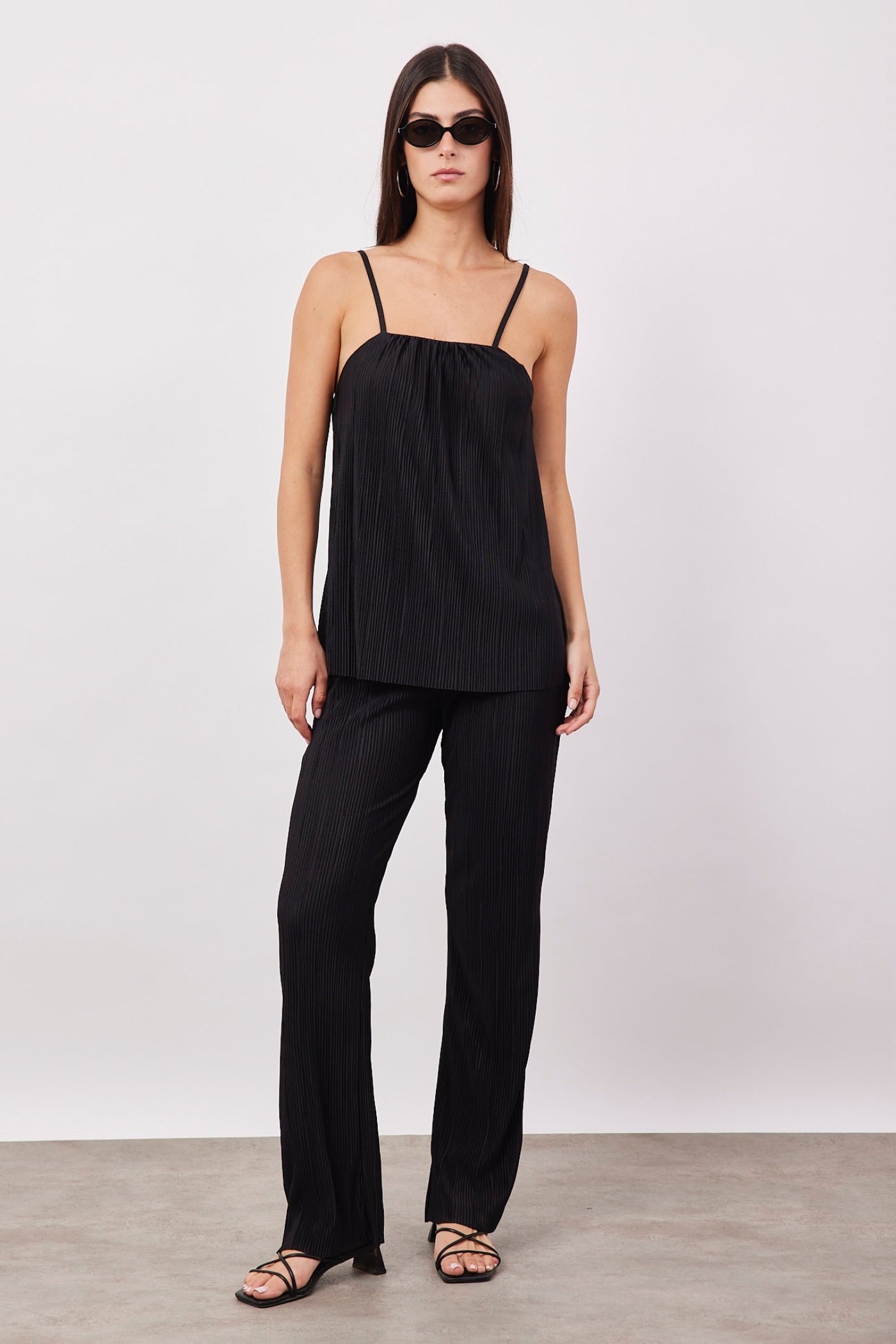 חליפת פליסה - ITAY BRANDS