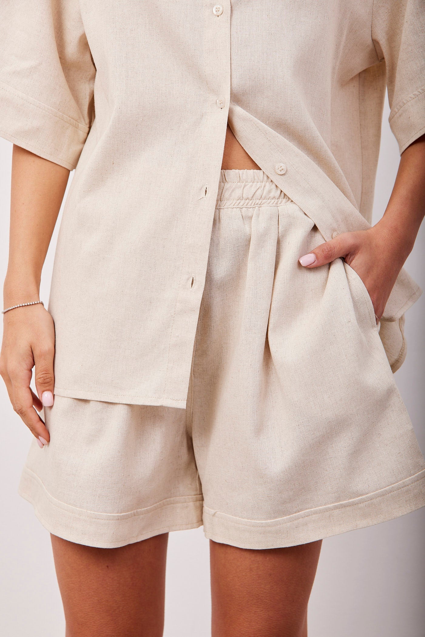 חליפת בשילוב פשתן מכופתרת קצרה - ITAY BRANDS