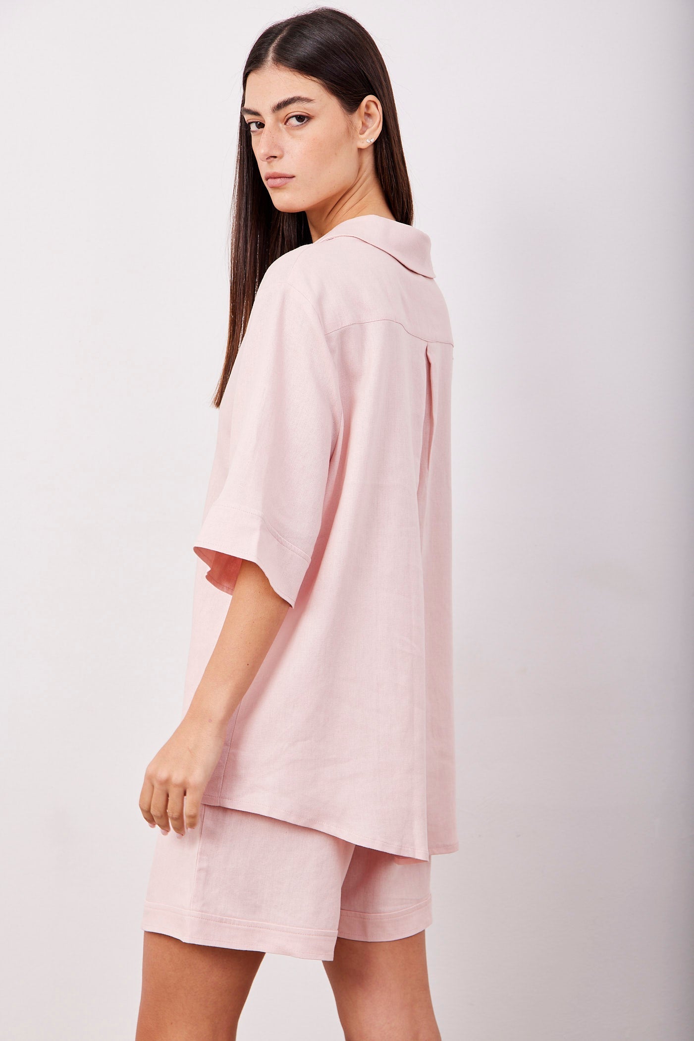 חליפת בשילוב פשתן מכופתרת קצרה - ITAY BRANDS