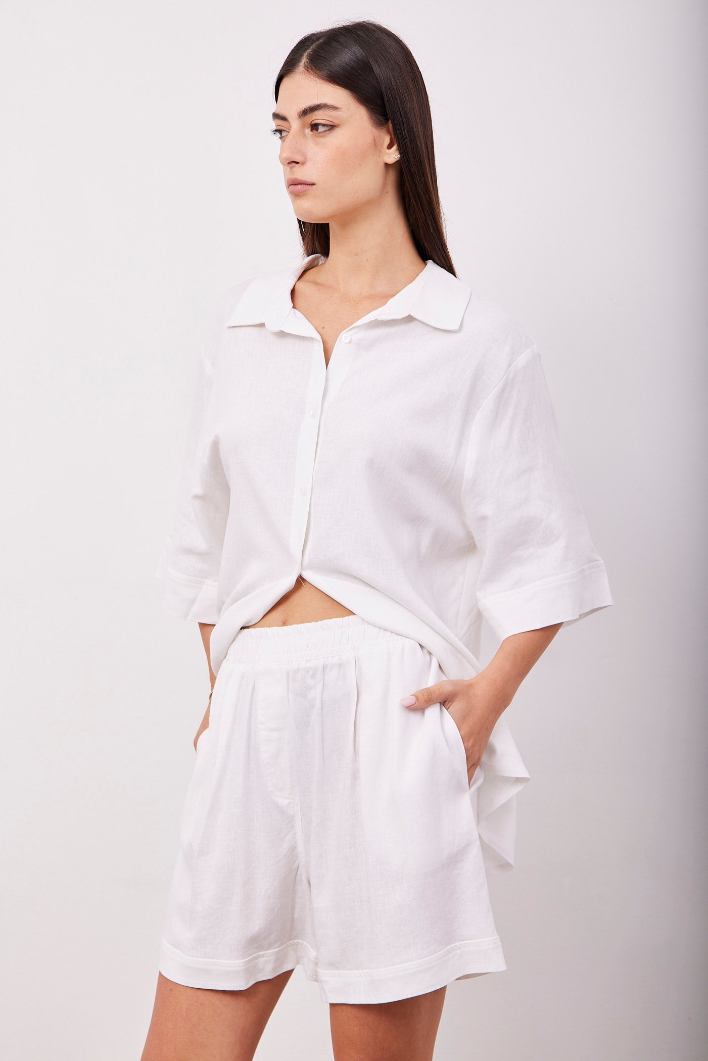 חליפת בשילוב פשתן מכופתרת קצרה - ITAY BRANDS