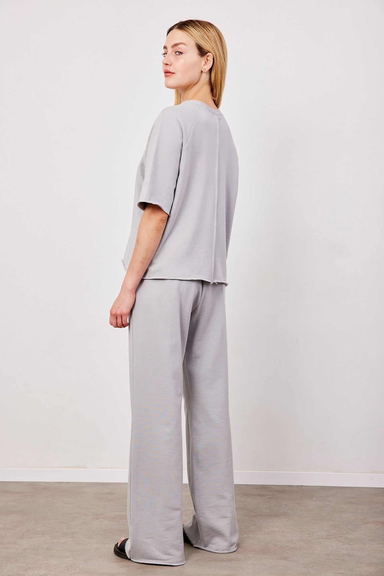 חליפת אוברסייז עם תיפור - ITAY BRANDS