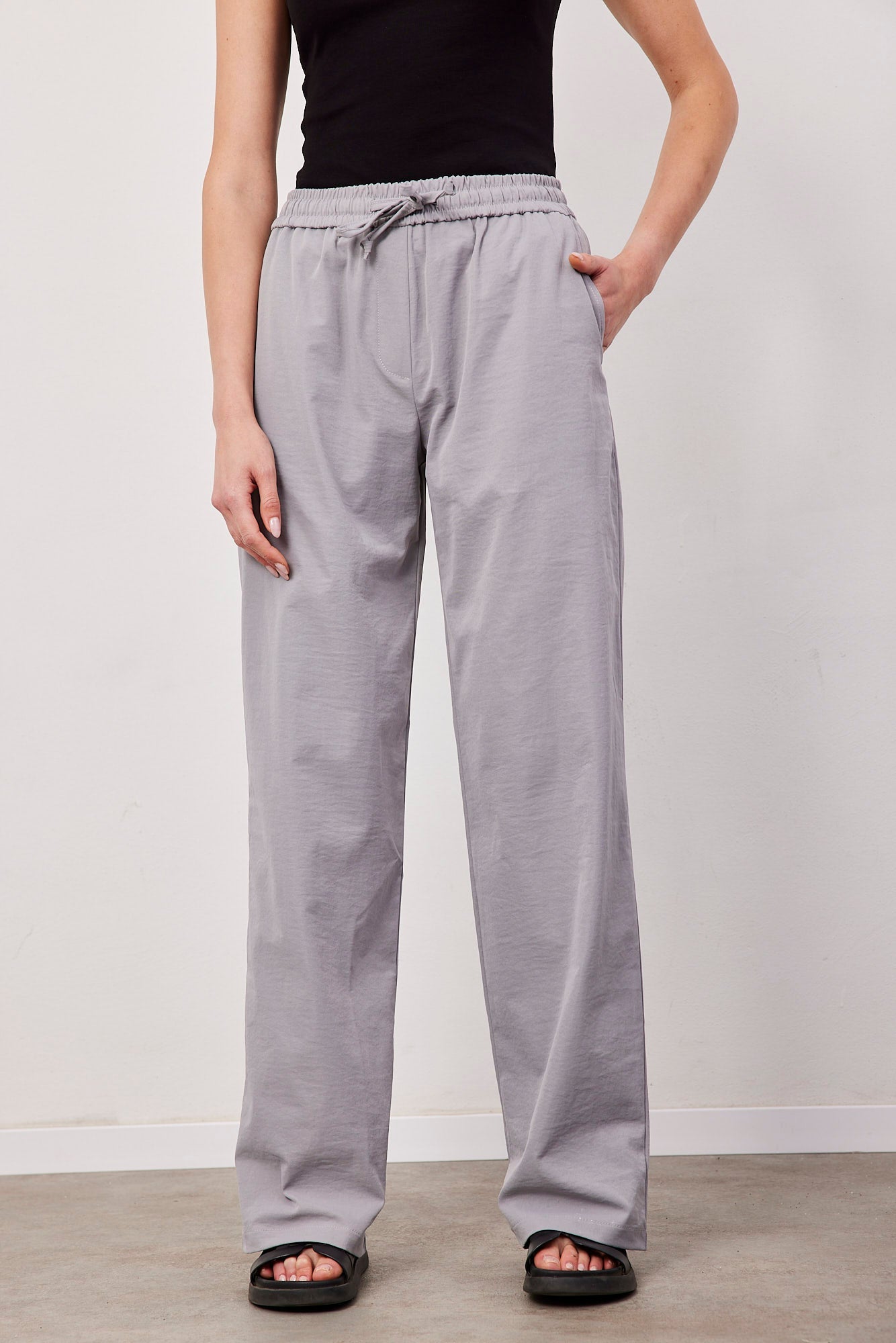 מכנסי ניילון עם קשירה - ITAY BRANDS