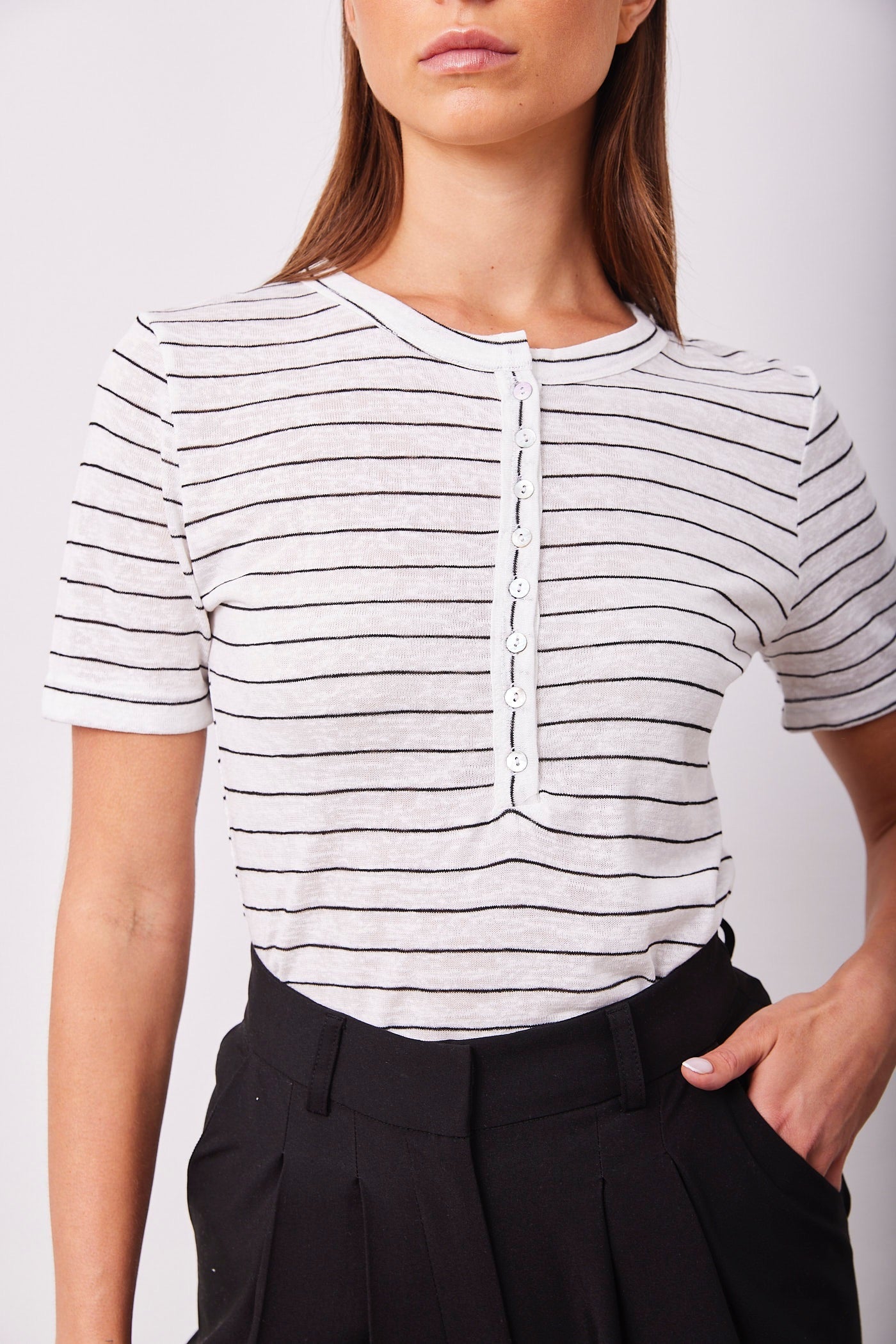 טי-שרט פסים עם כפתורים - ITAY BRANDS