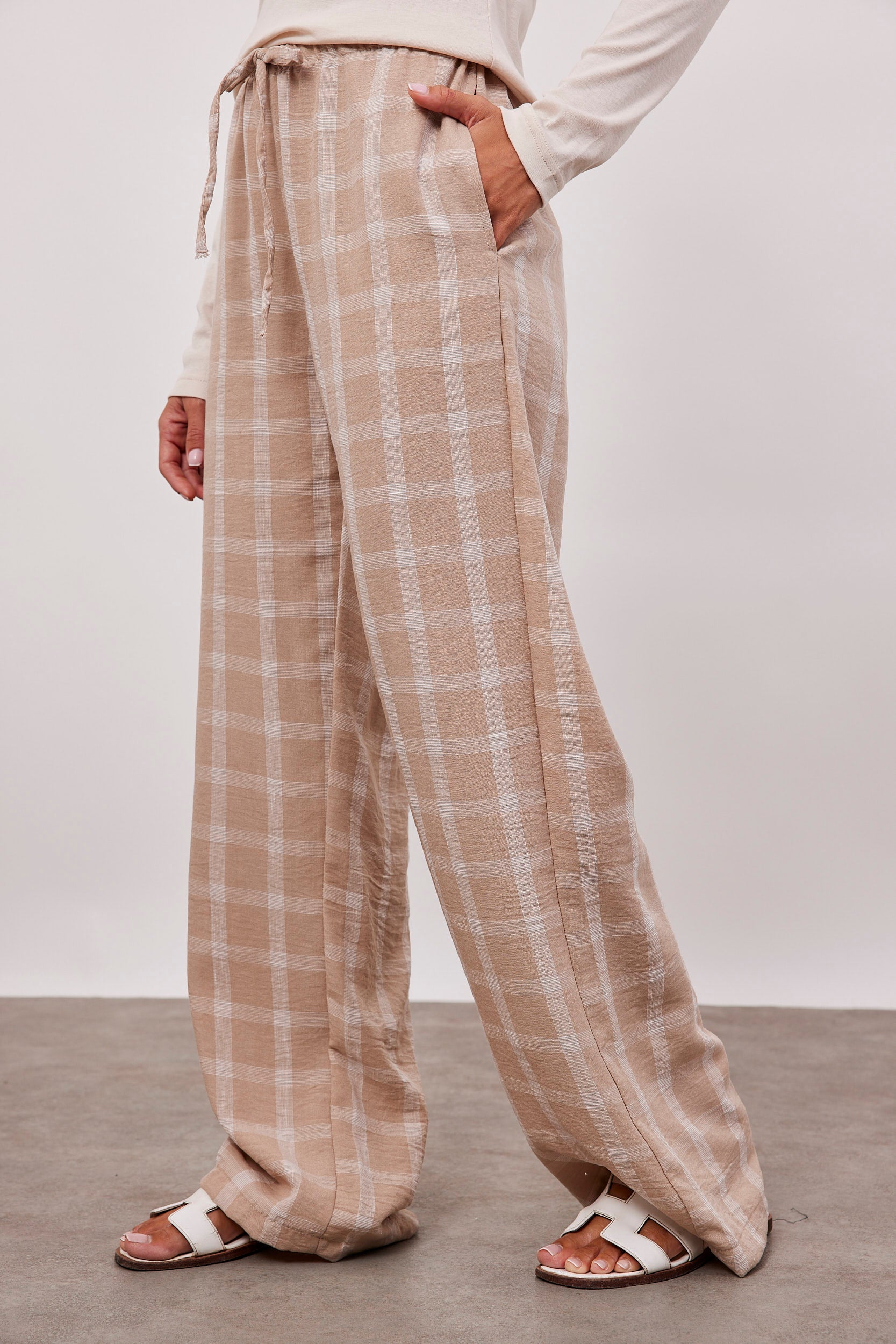 מכנסיים ארוכים בהדפס משבצות