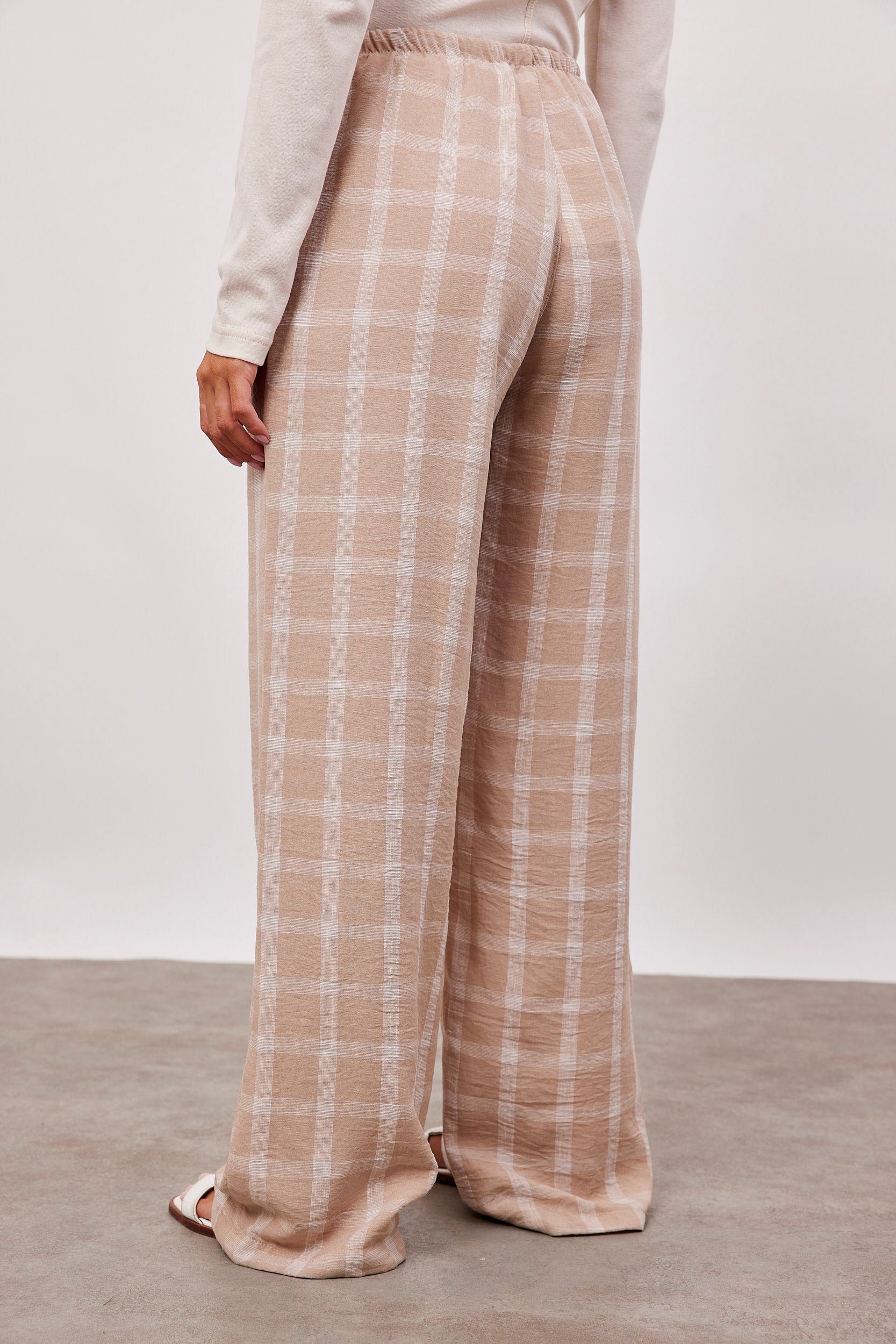 מכנסיים ארוכים בהדפס משבצות