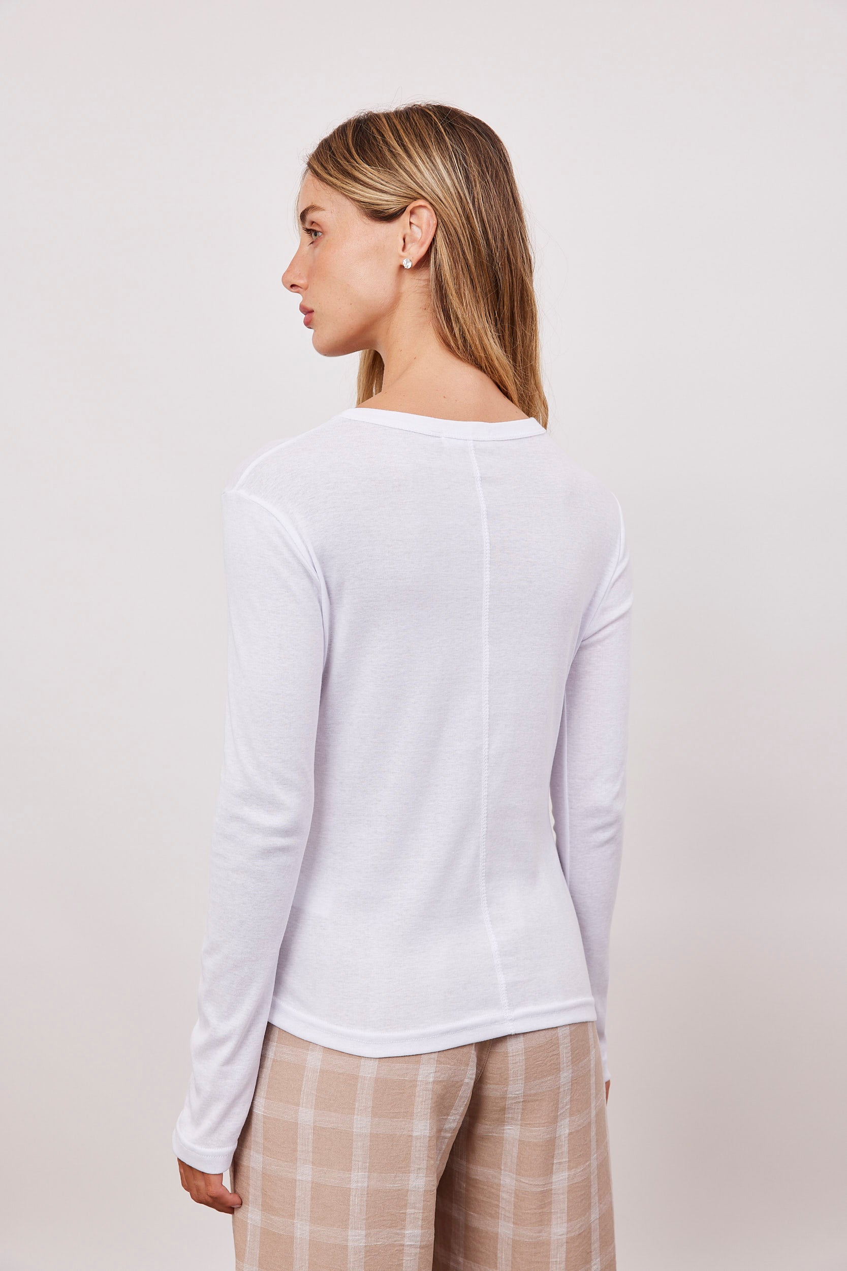 חולצת בייסיק ארוכה