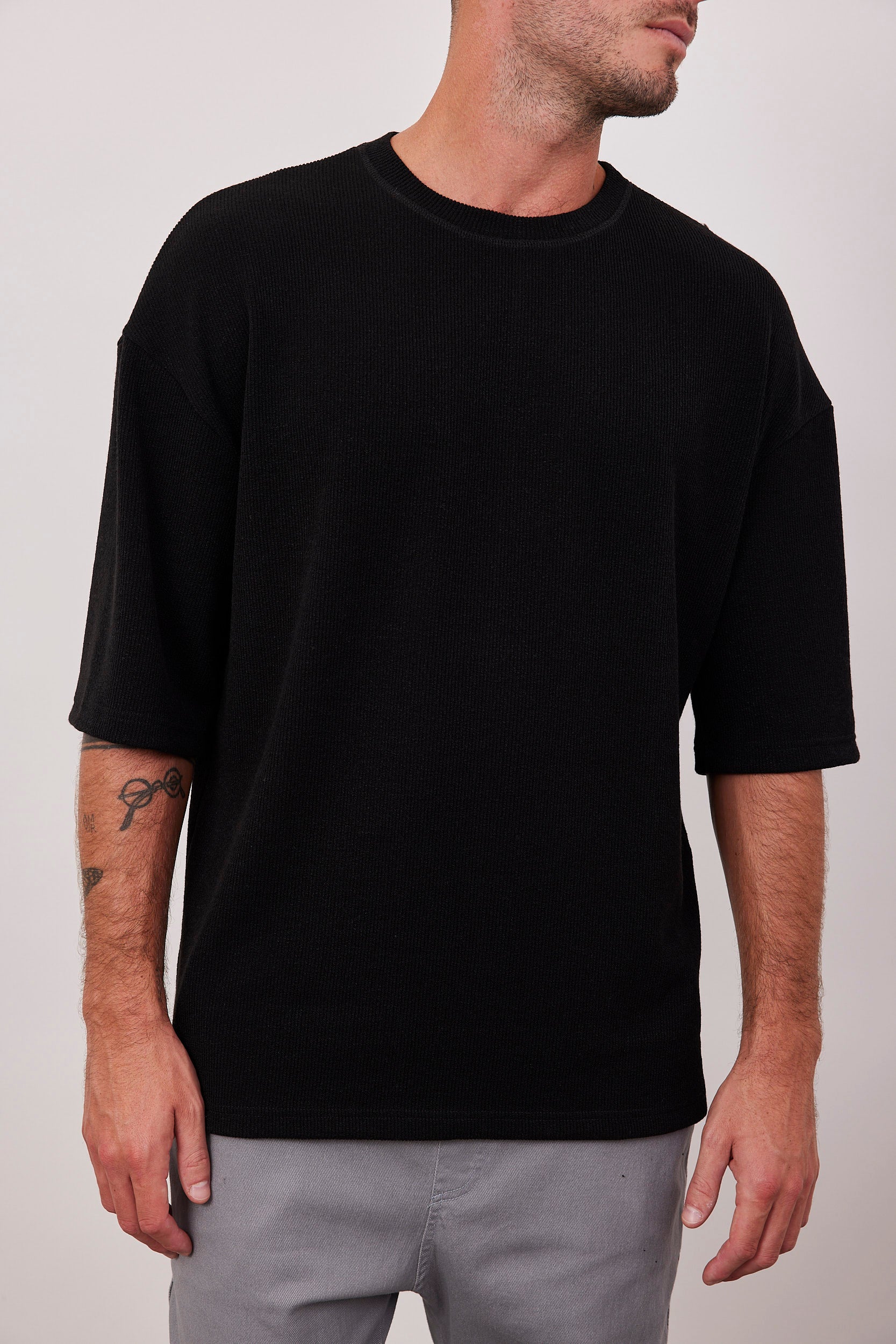 חולצה קצרה בטקסטורת פסים