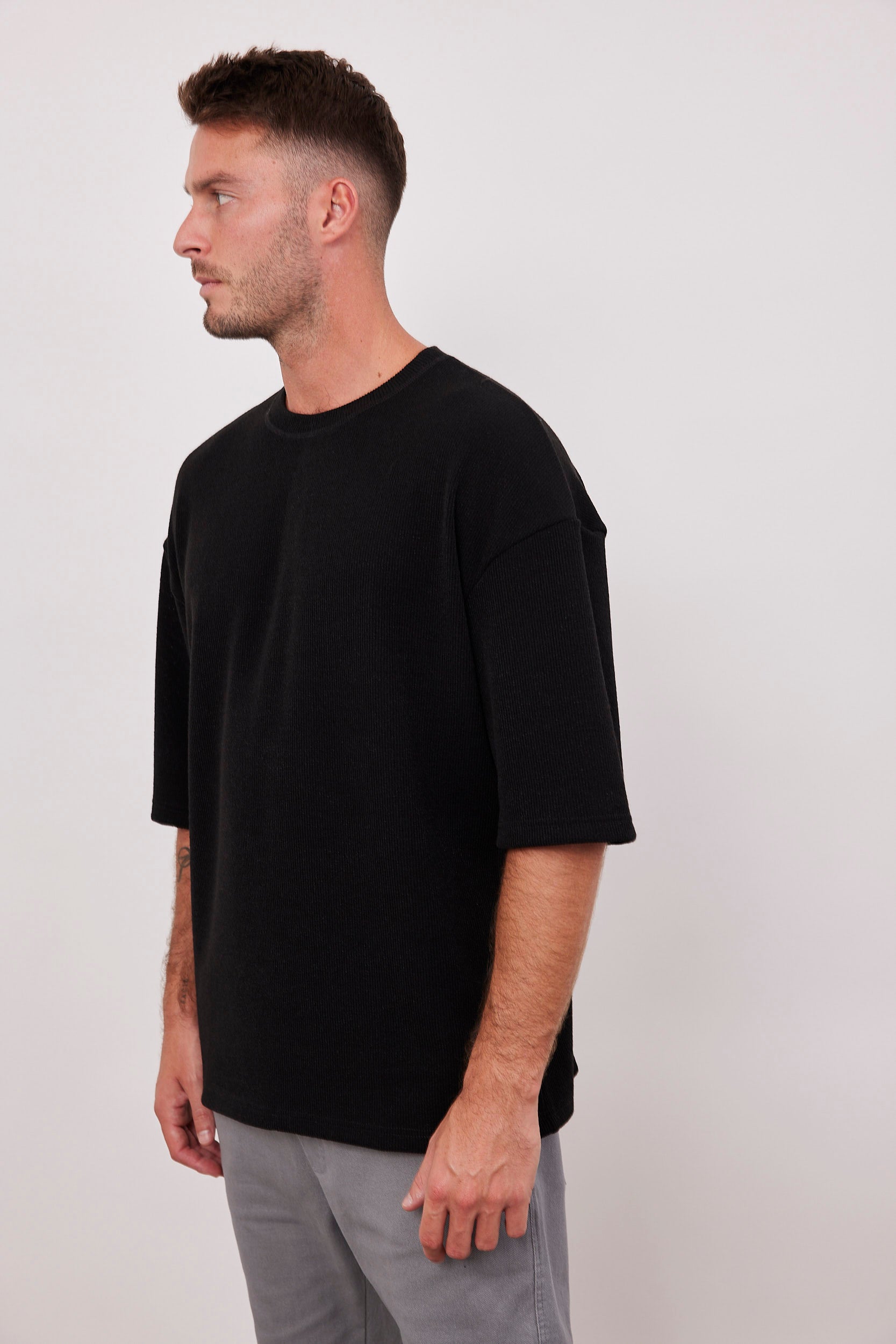 חולצה קצרה בטקסטורת פסים