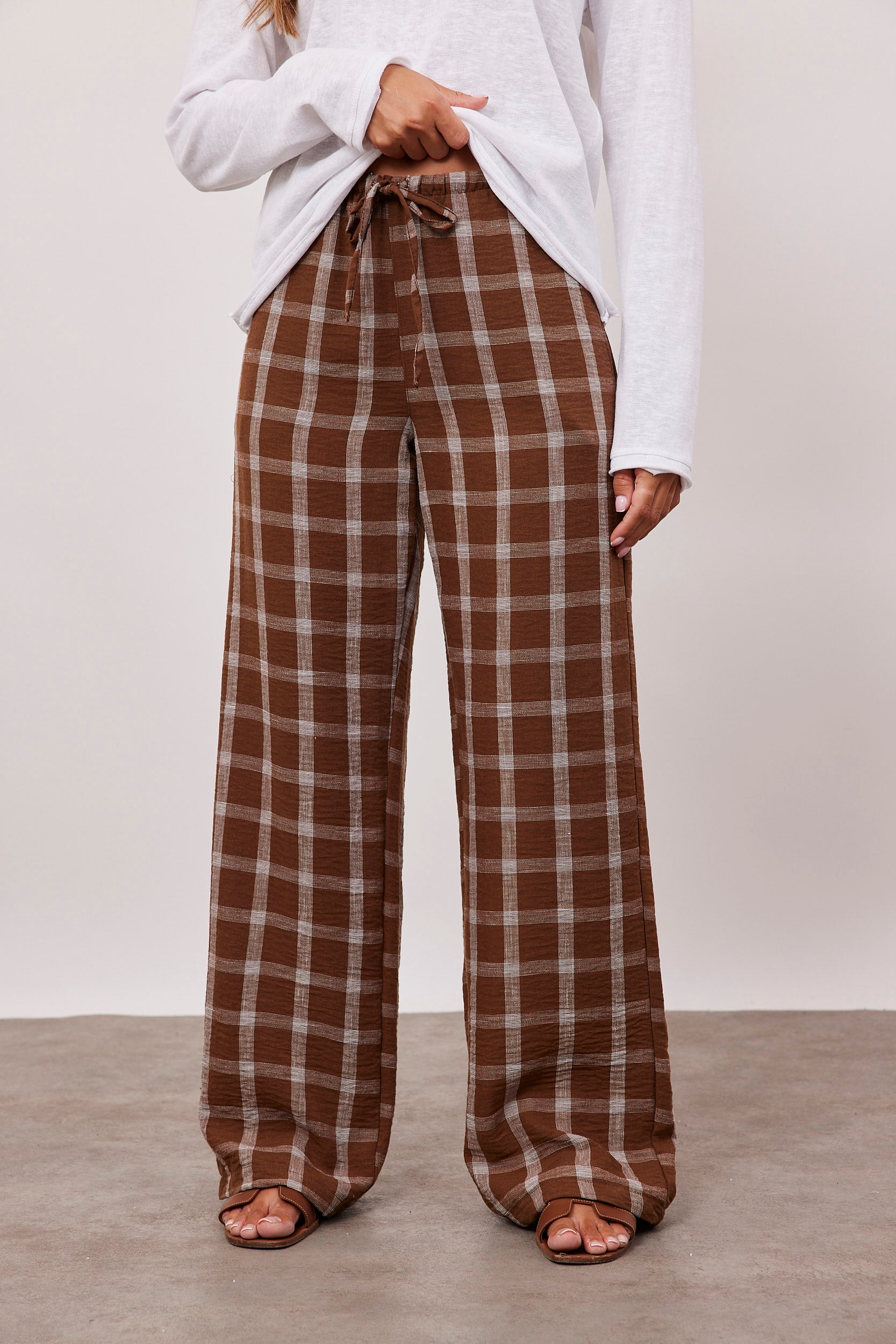 מכנסיים ארוכים בהדפס משבצות