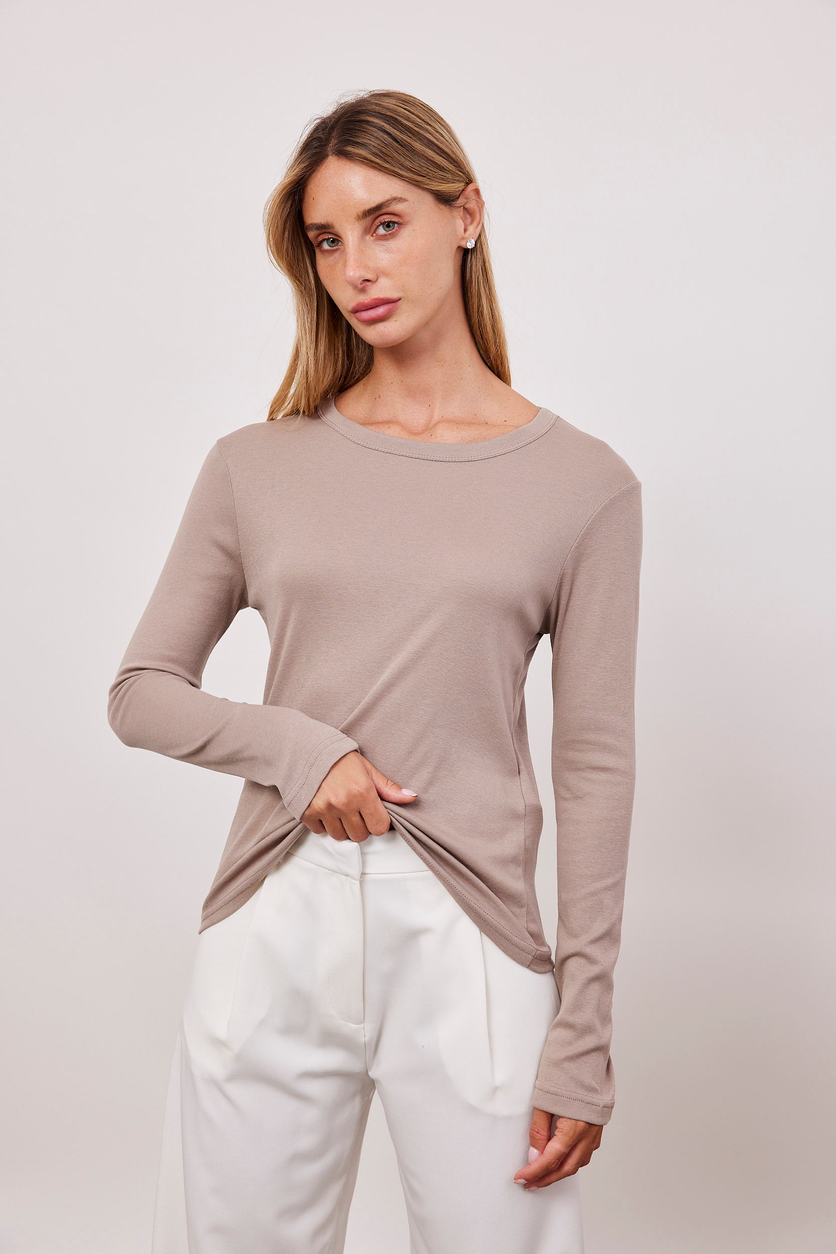 חולצת בייסיק ארוכה