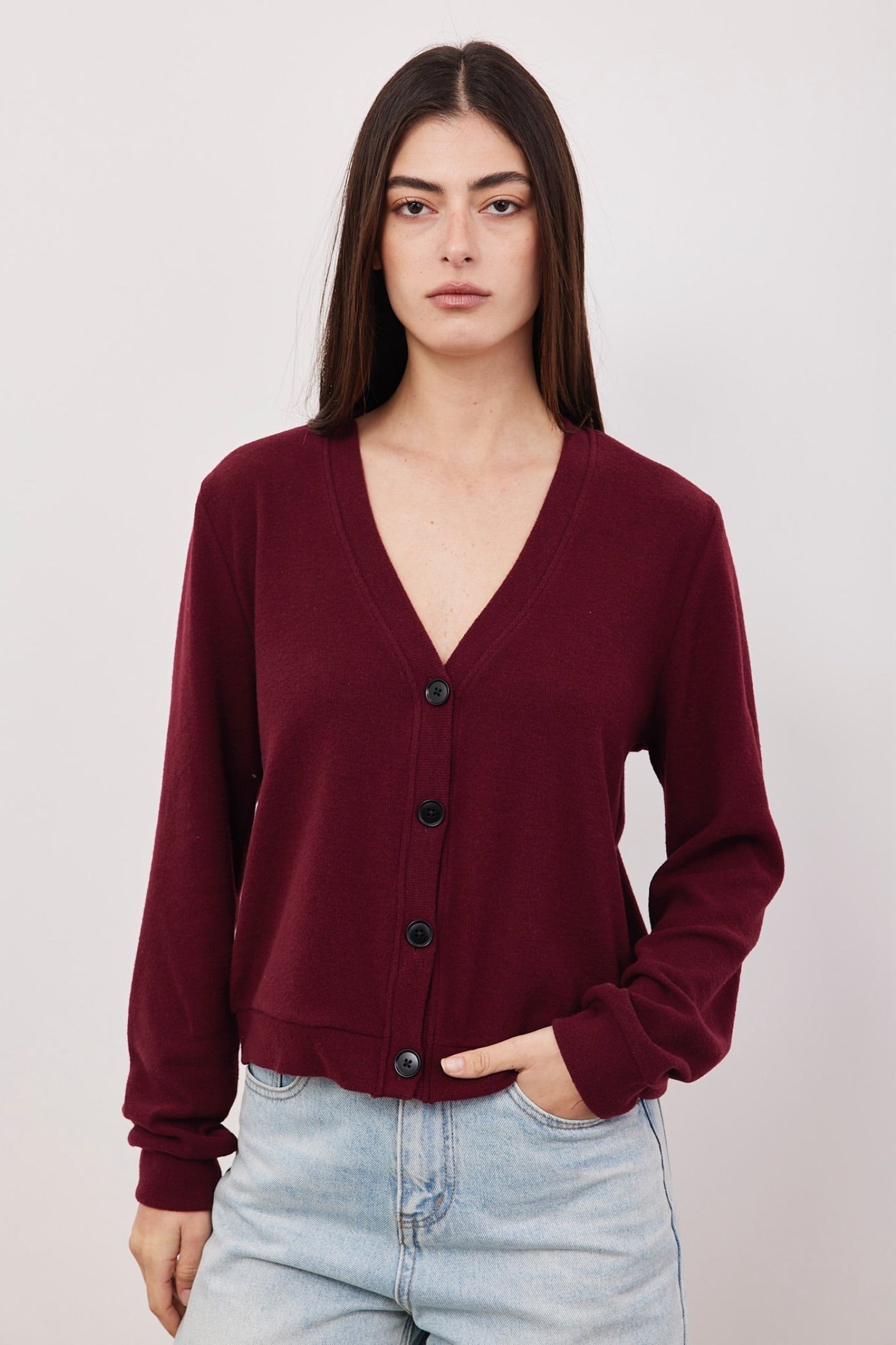 קרדיגן בסגירת כפתורים - ITAY BRANDS