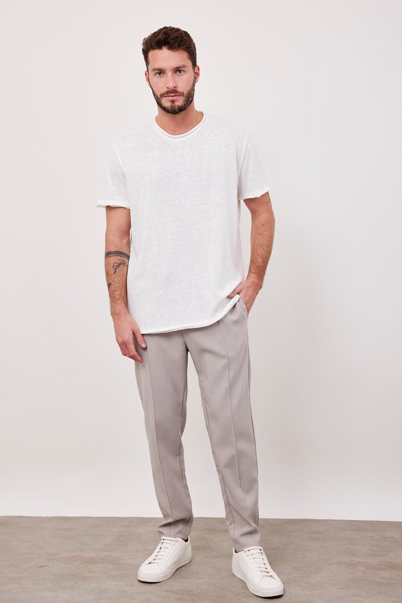 מכנסיים מחויטים עם קשירה - ITAY BRANDS