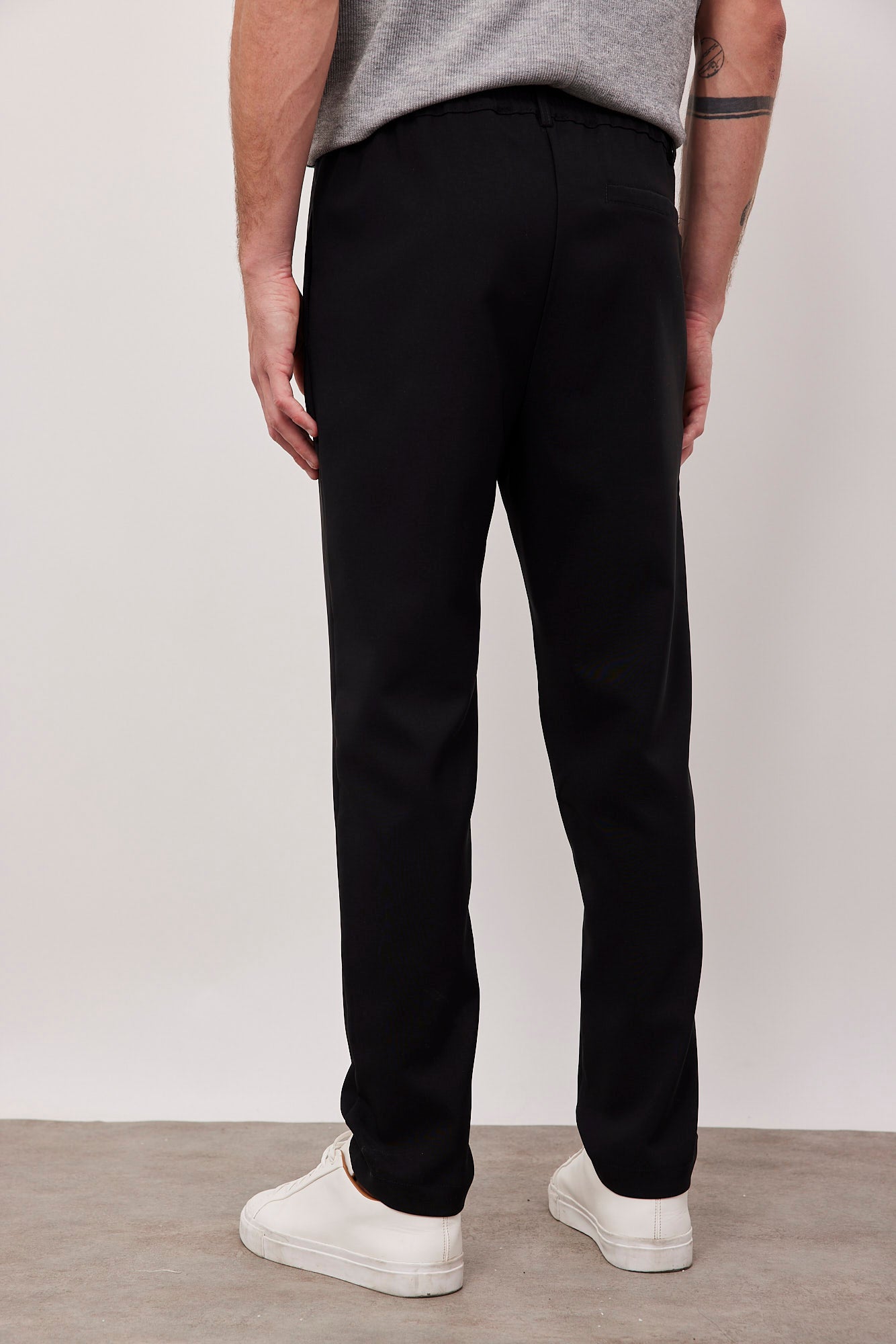 מכנסיים מחויטים עם קשירה - ITAY BRANDS