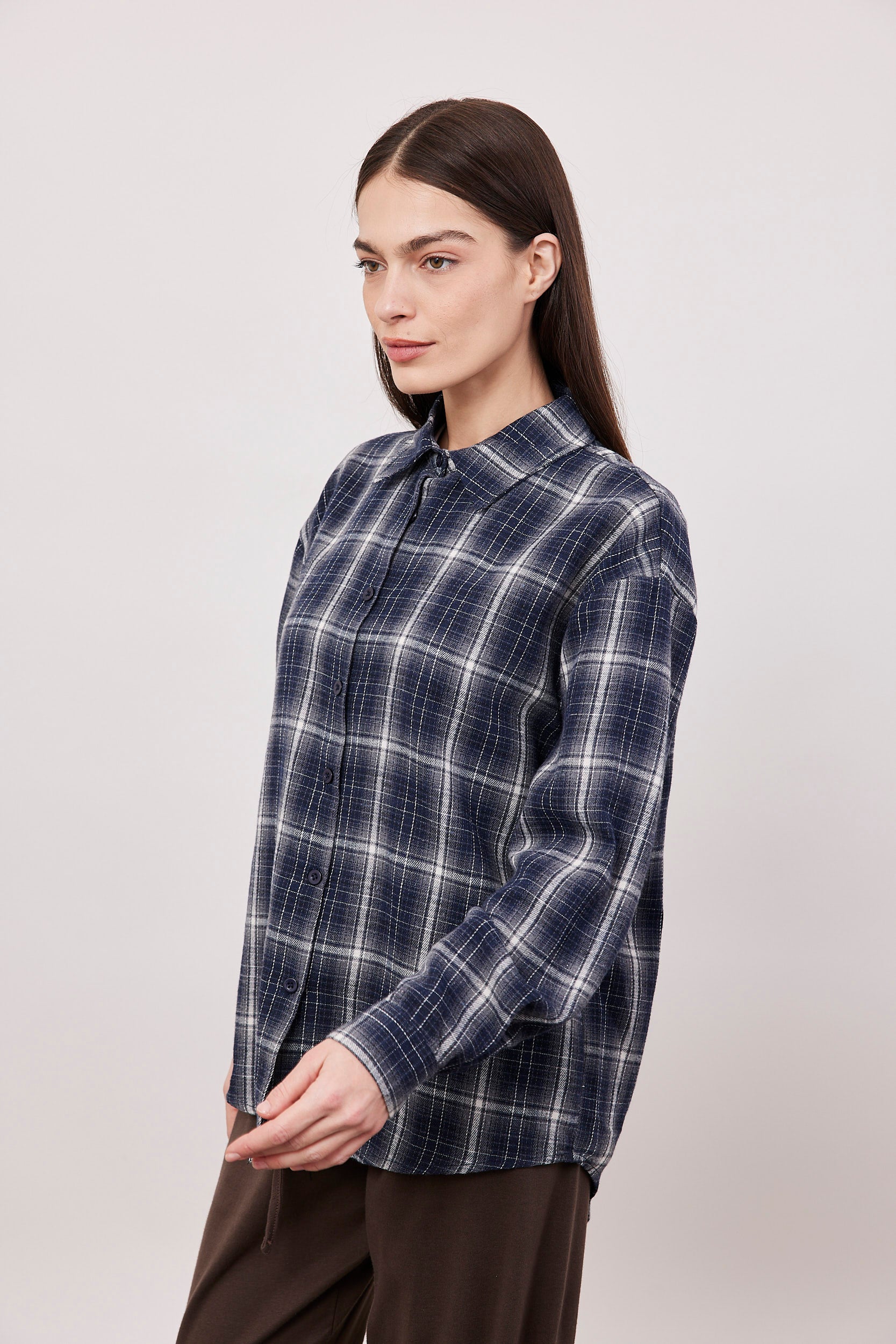 חולצת משבצות ארוכה