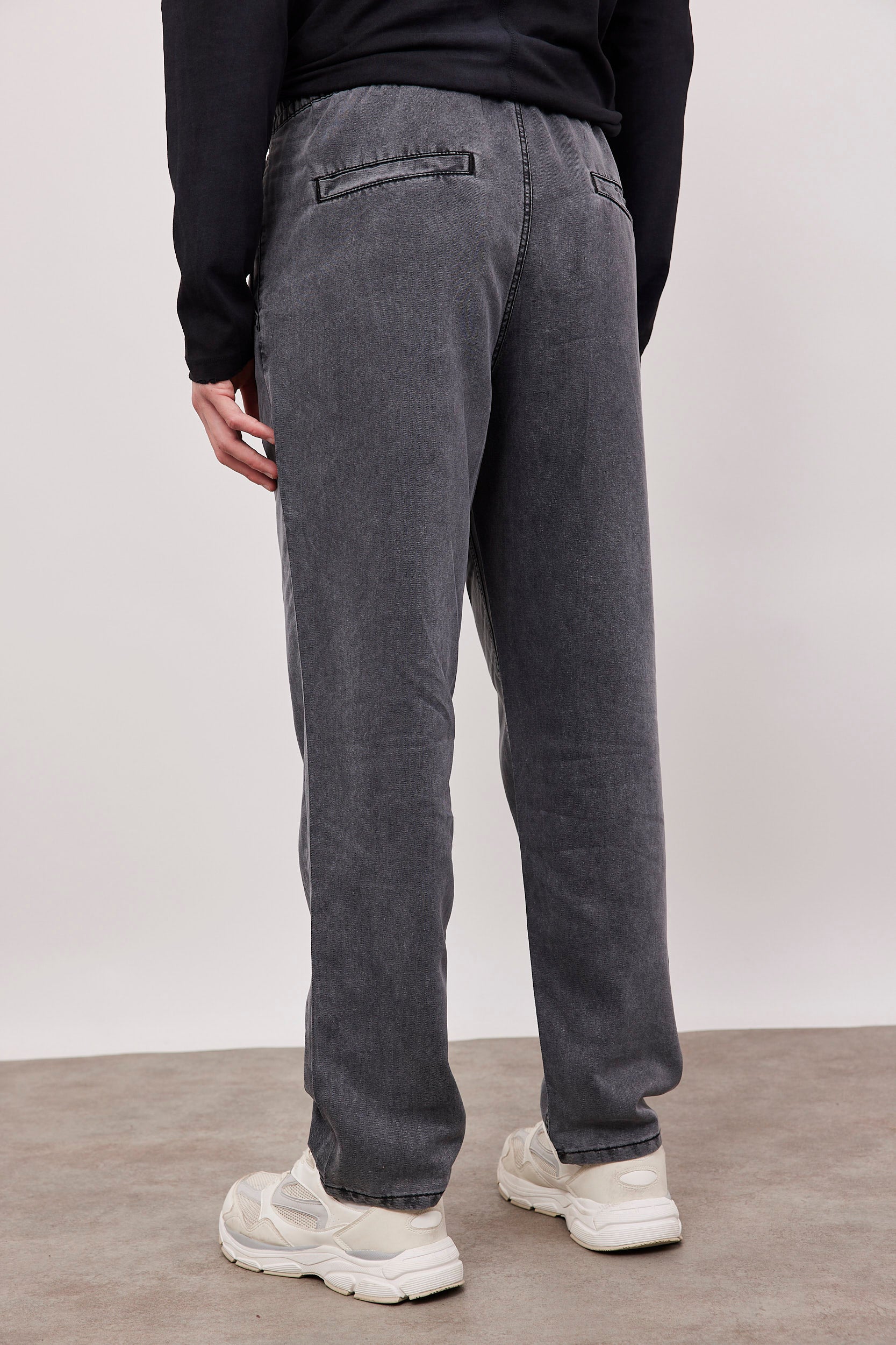 מכנסיים ארוכים גזרה רחבה