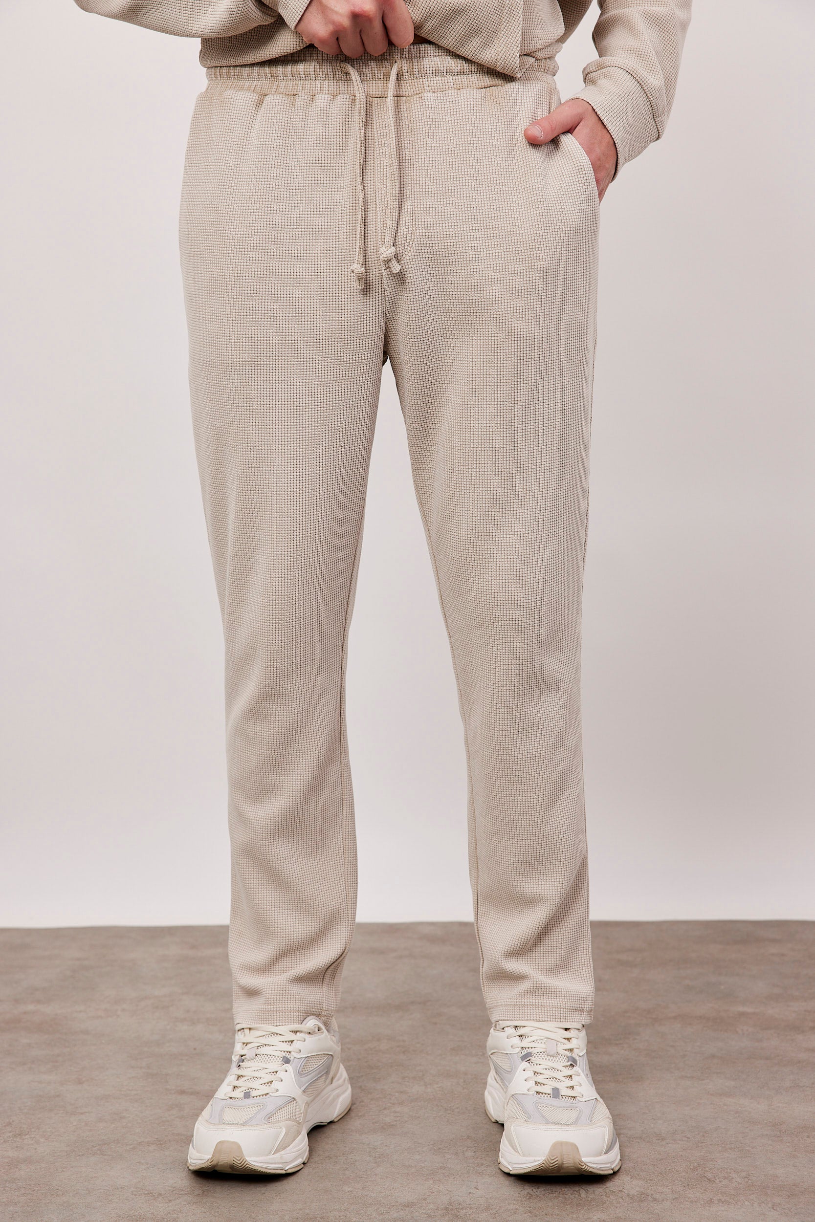 מכנס ארוך בטקסטורה עם גומי