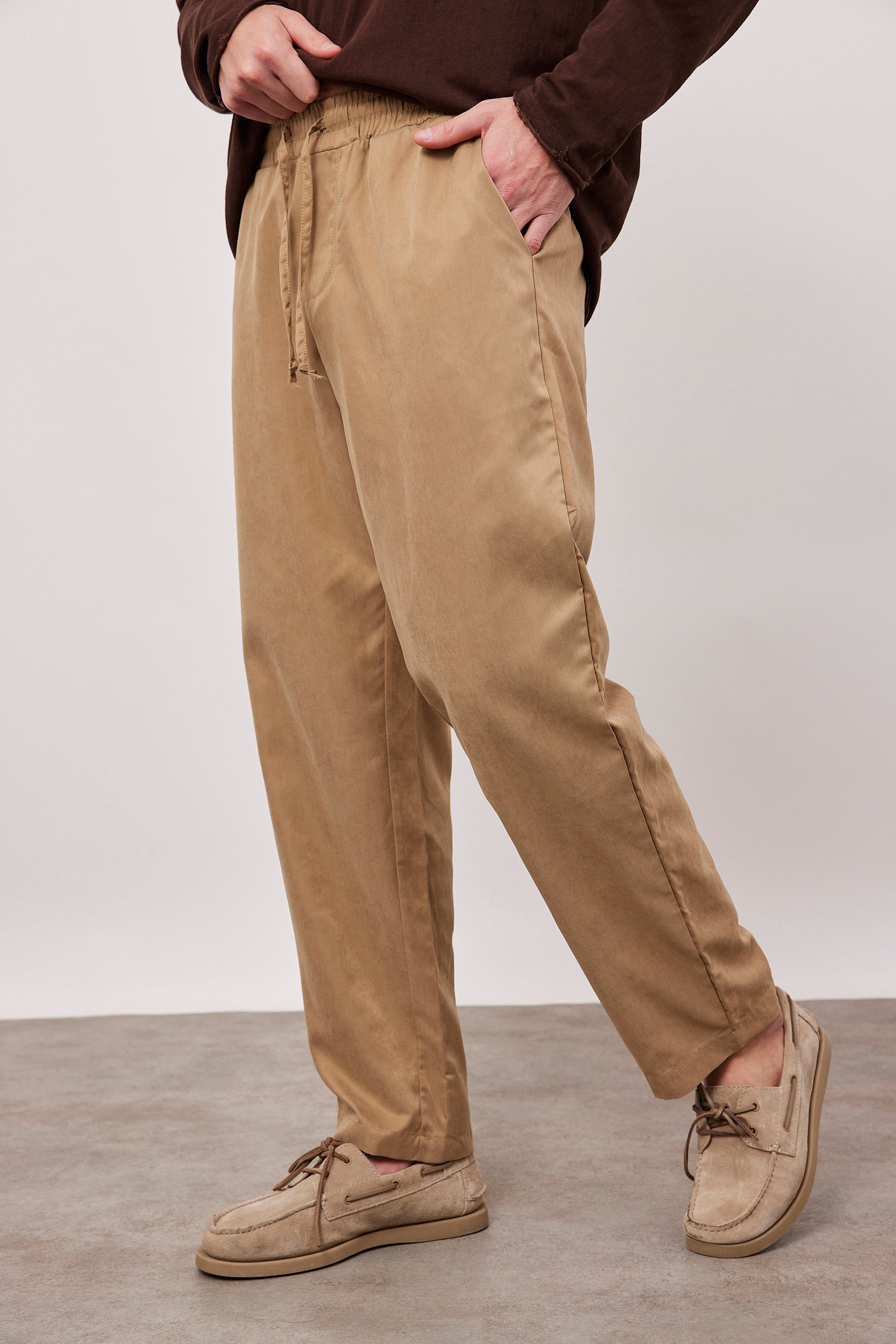 מכנסיים ארוכים גזרה רחבה