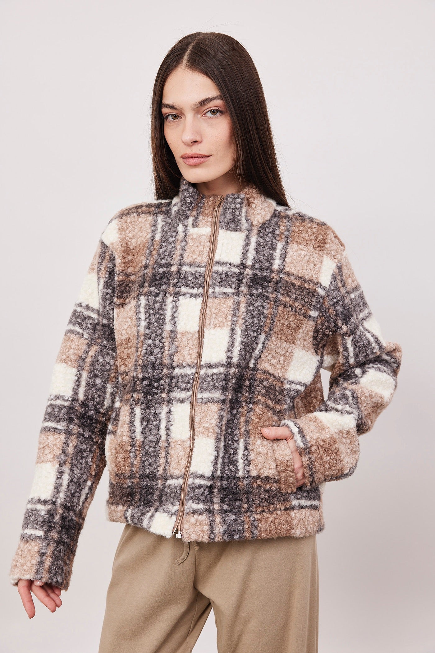 ג׳קט פרוותי משובץ