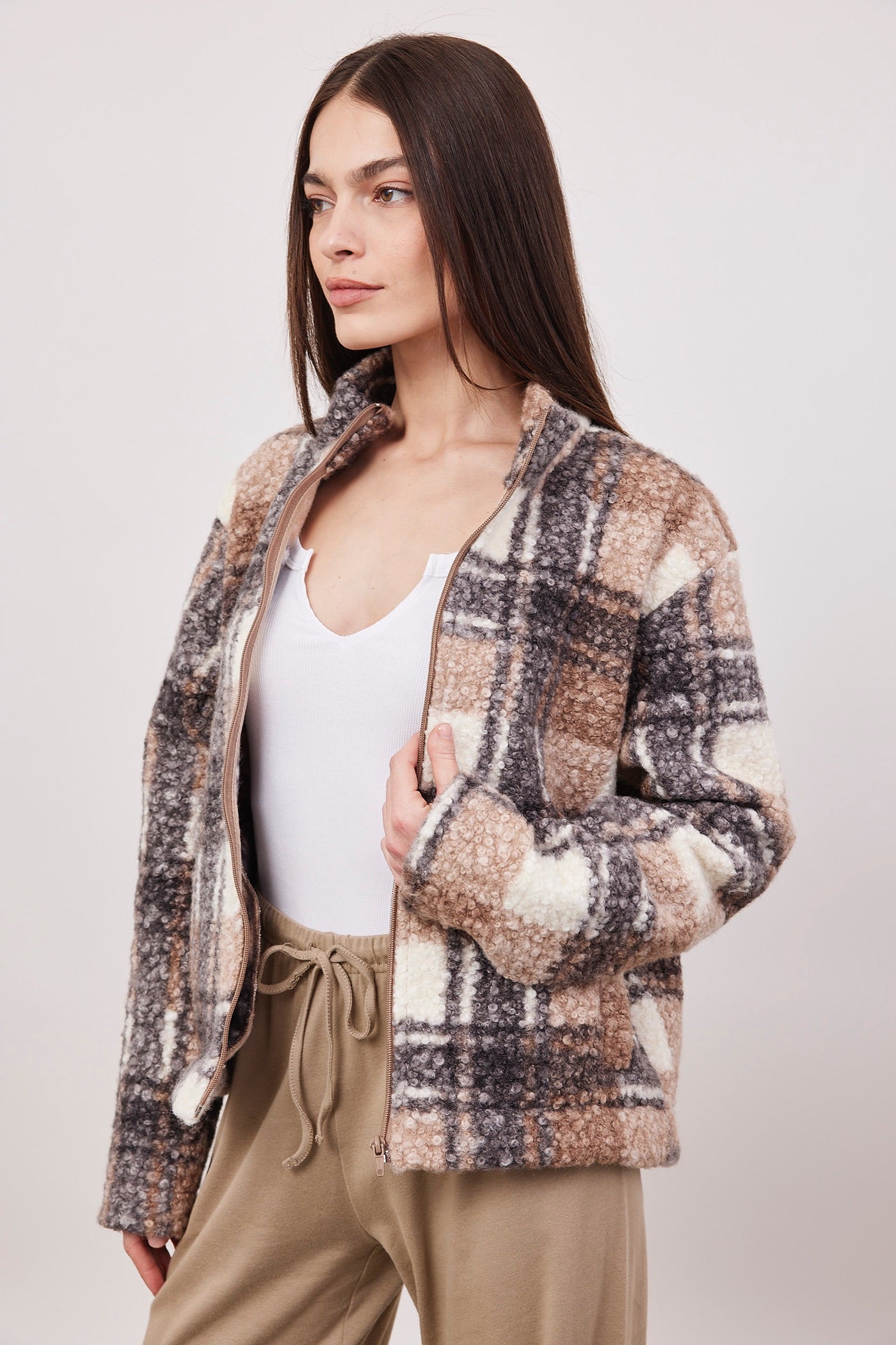 ג׳קט פרוותי משובץ