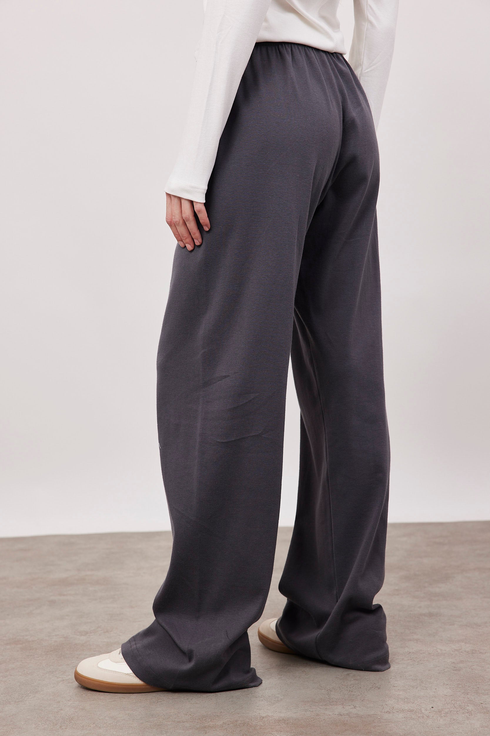 מכנסי גרזי ארוכים עם קשירה