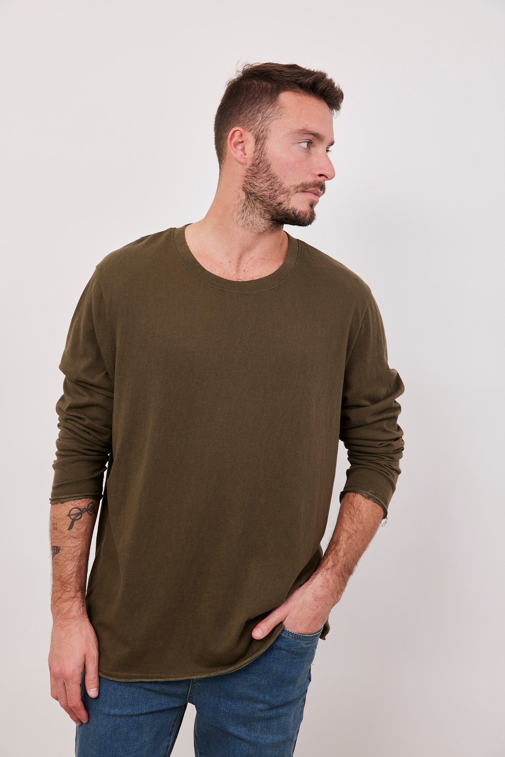 חולצה ארוכה סיומת ווש