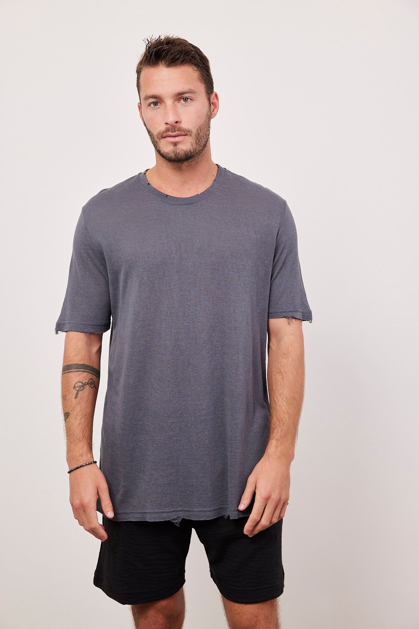 טי-שרט קרעים במראה פשתן - ITAY BRANDS