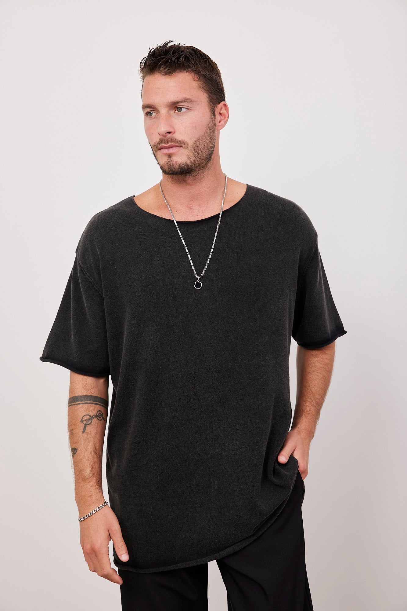 חולצת ווש רחבה בסיומת גזורה - ITAY BRANDS