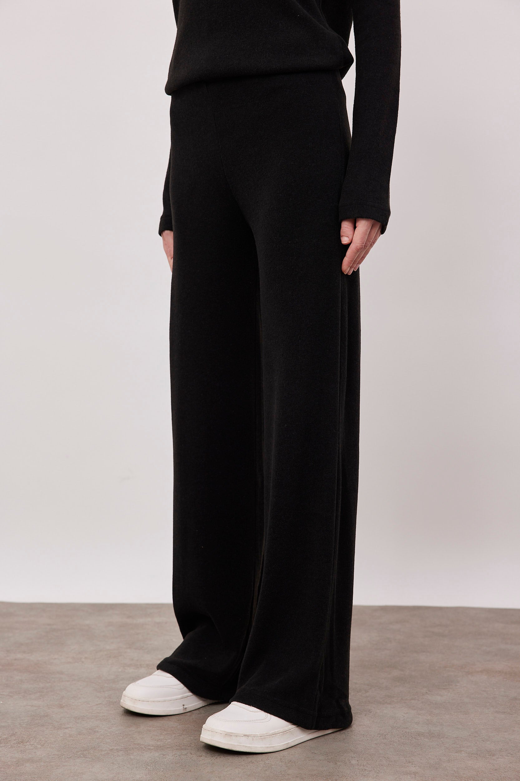 מכנסי סריג ארוכים