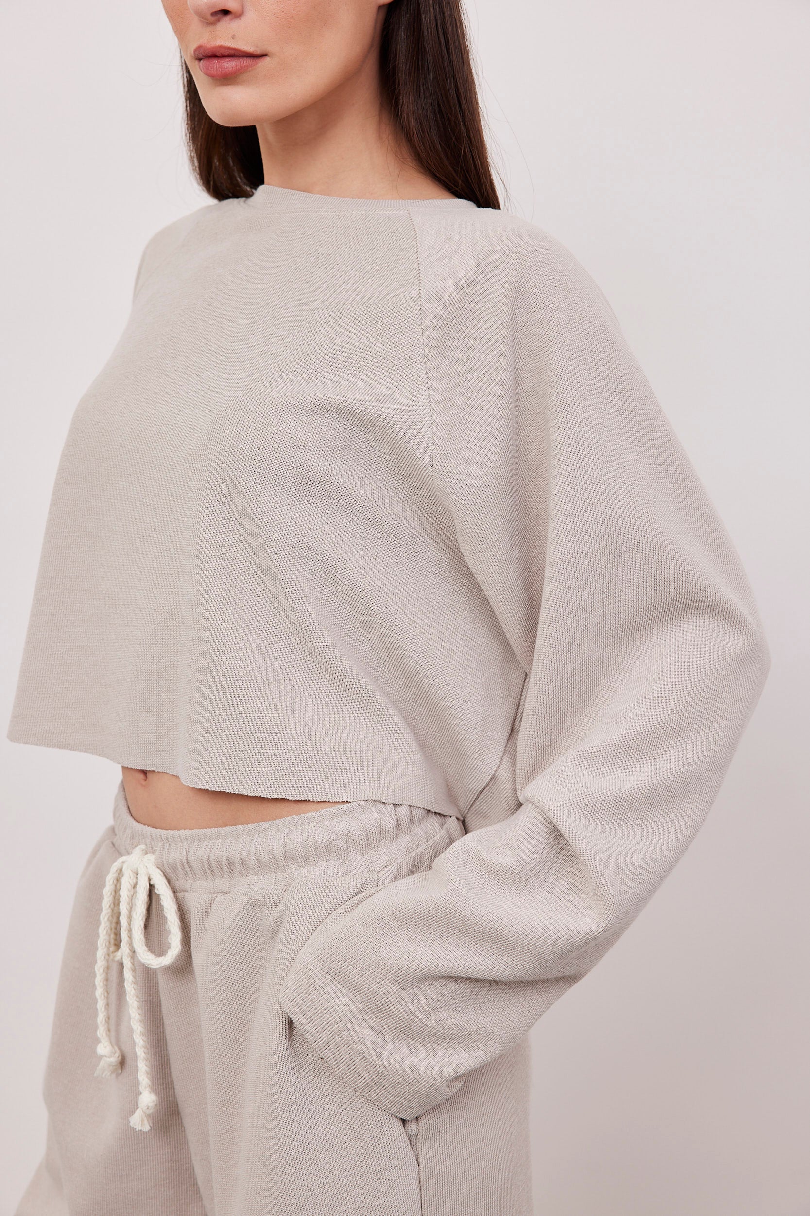 חולצת סריג קרופ