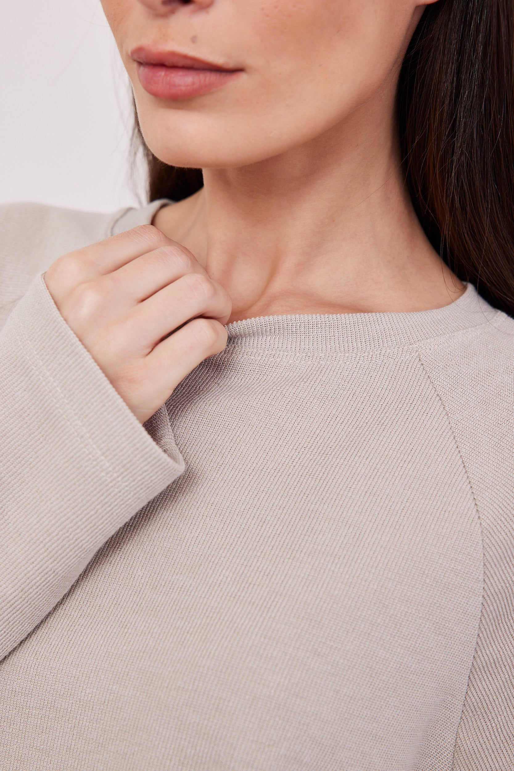 חולצת סריג קרופ