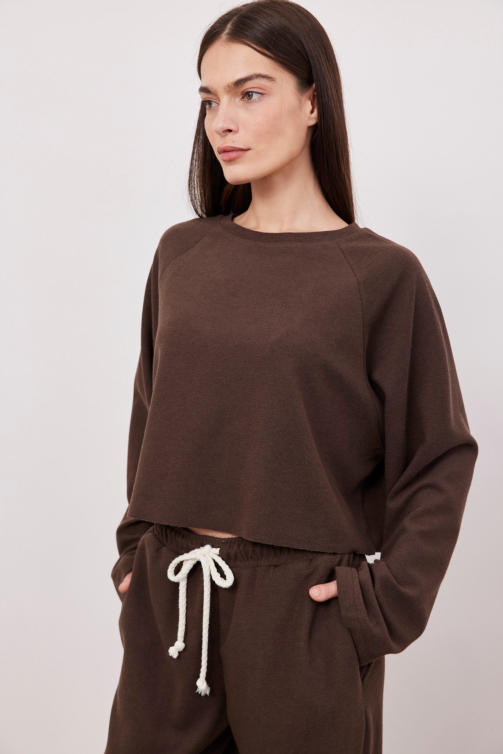 חולצת סריג קרופ