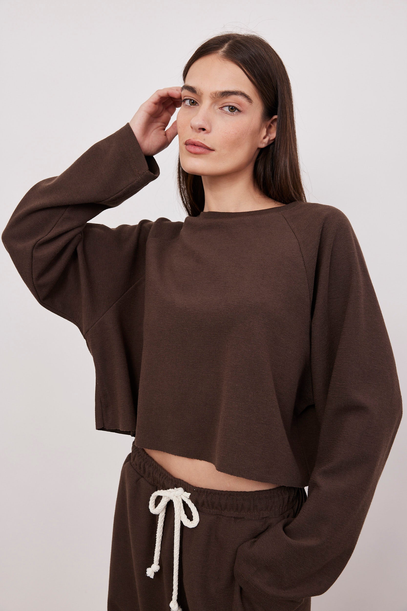 חולצת סריג קרופ